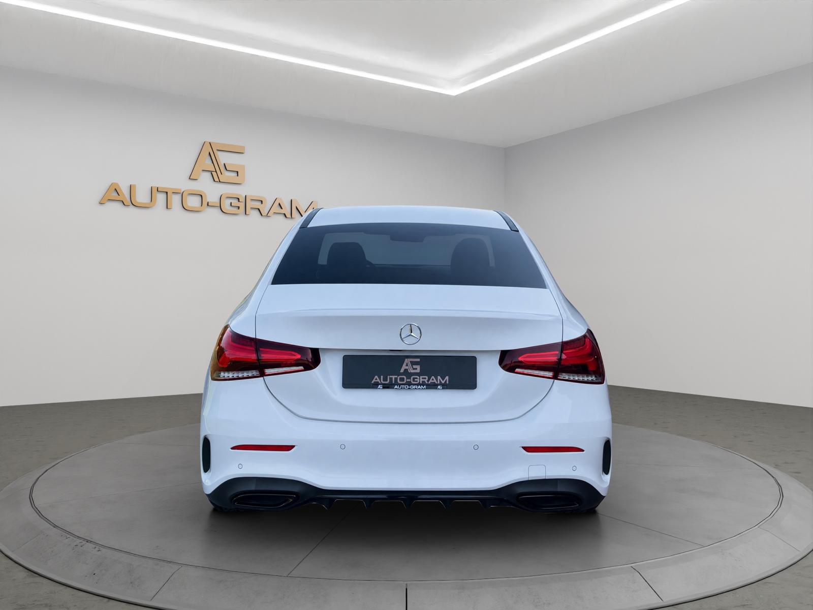 MERCEDES-BENZ A 220 d AMG Line 8G-DCT-showroom-element-3