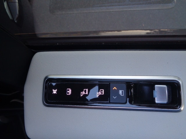 LAND ROVER Range Rover 5.0 V8 S/C Vogue Automatic-image-12