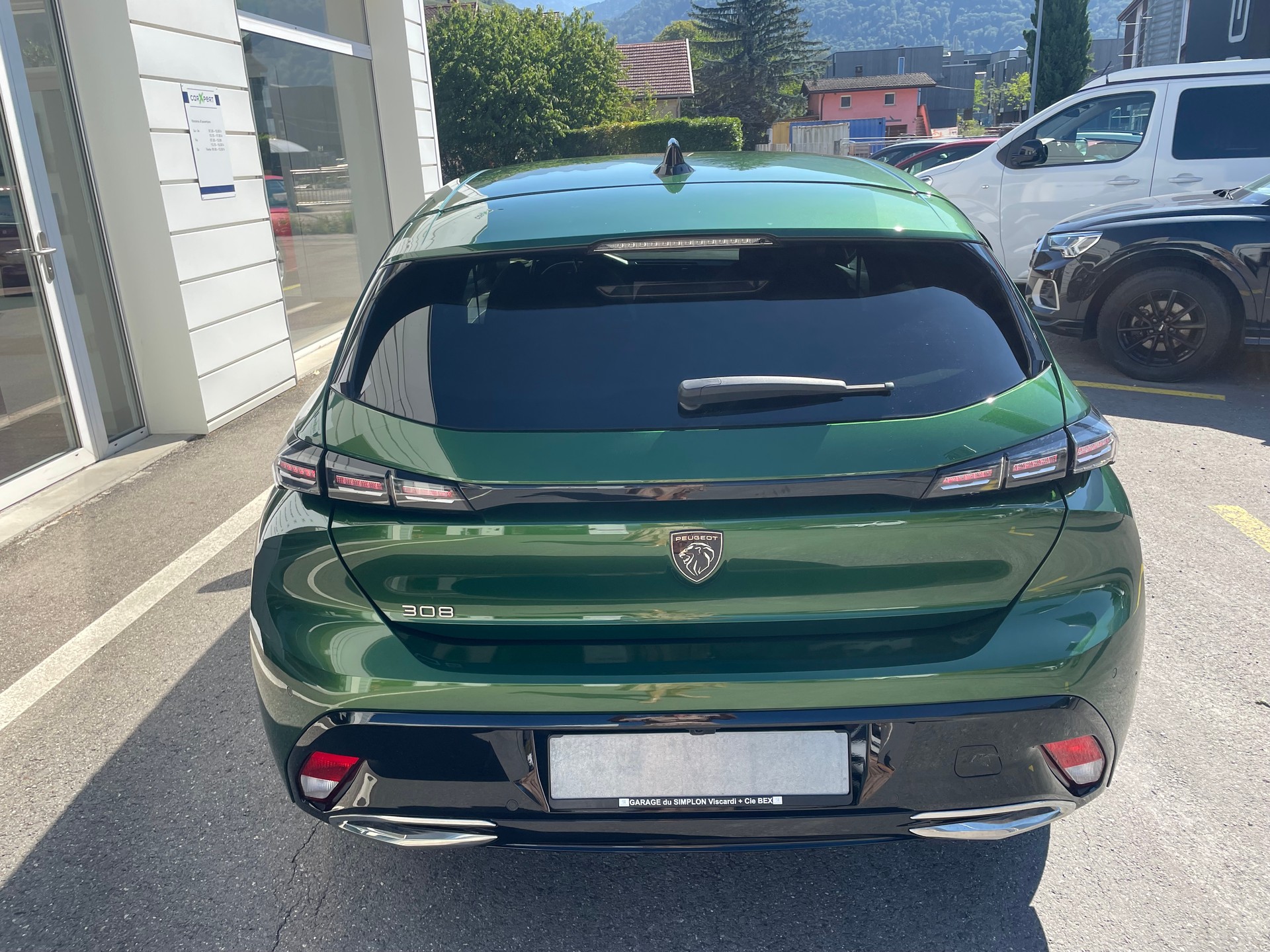 PEUGEOT 308 1.2 Pure Tech Allure Pack EAT8-image-3
