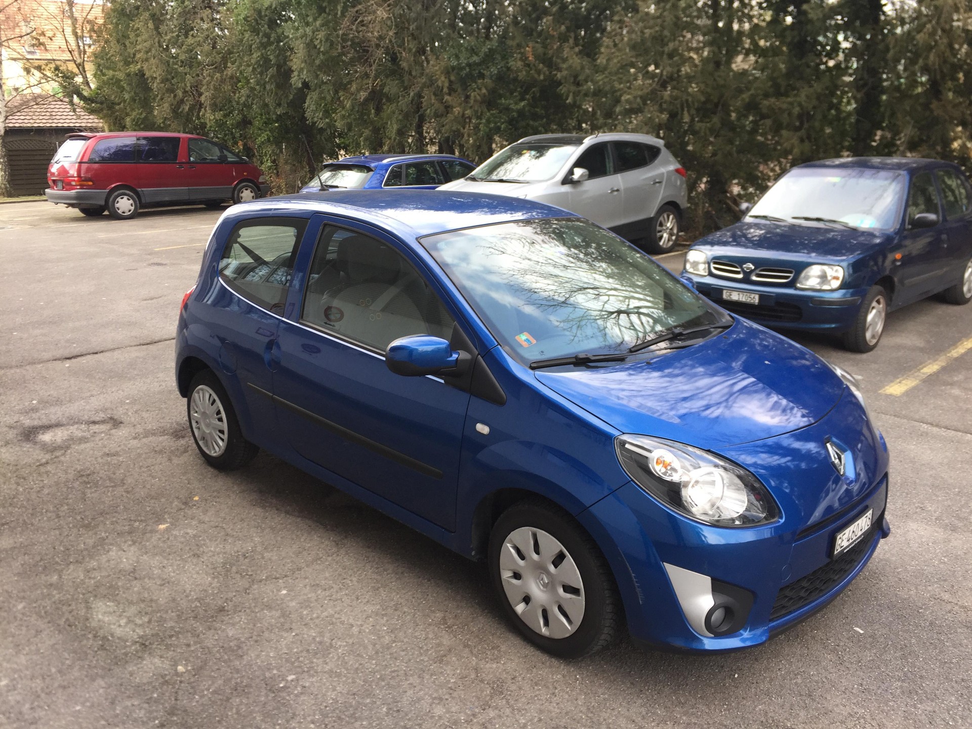 RENAULT 1.2 Authentique-image-1