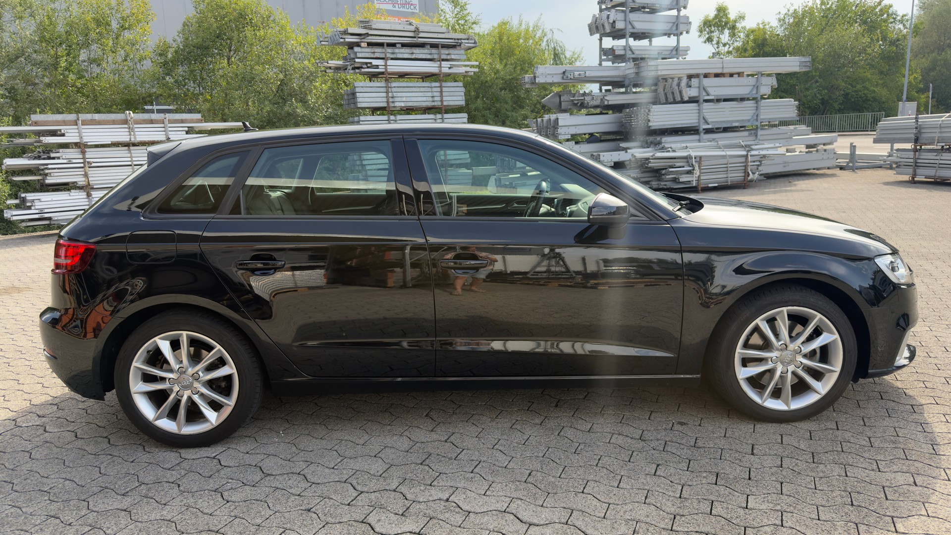 AUDI A3 Sportback 2.0 TDI Sport S-tronic quattro-image-5