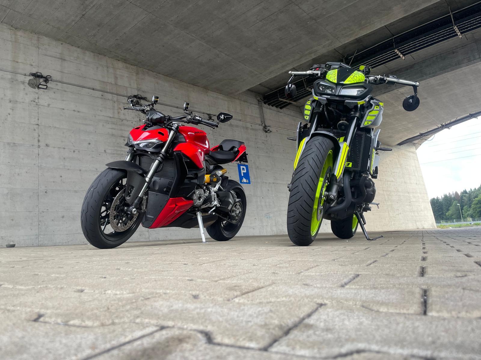 DUCATI Streetfighter V2-image-11