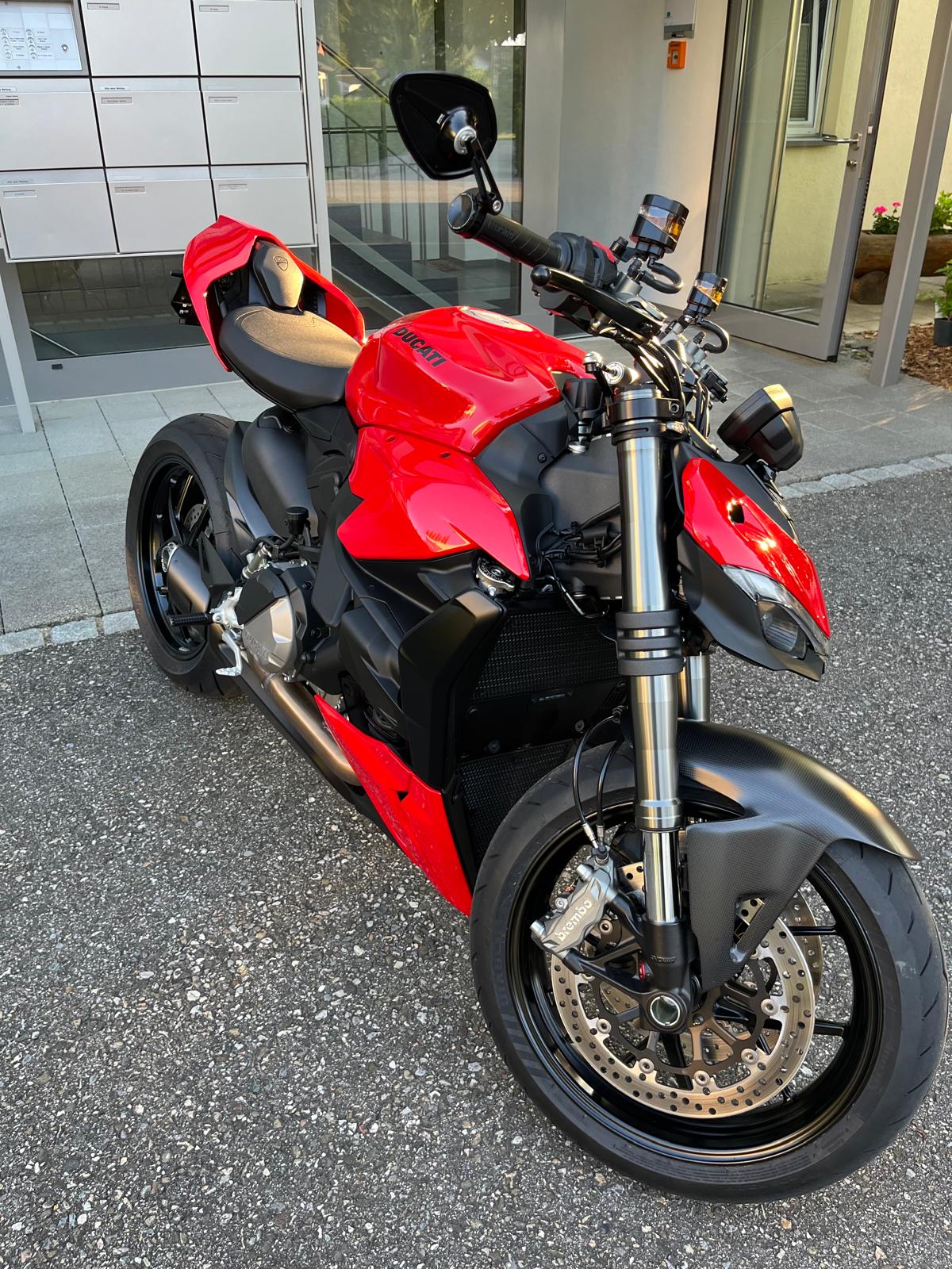 DUCATI Streetfighter V2-image-7