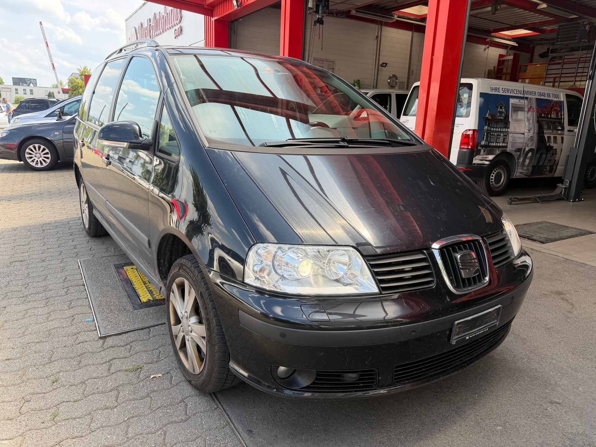SEAT Alhambra 1.9 TDI Sport 4x4-showroom-element-1
