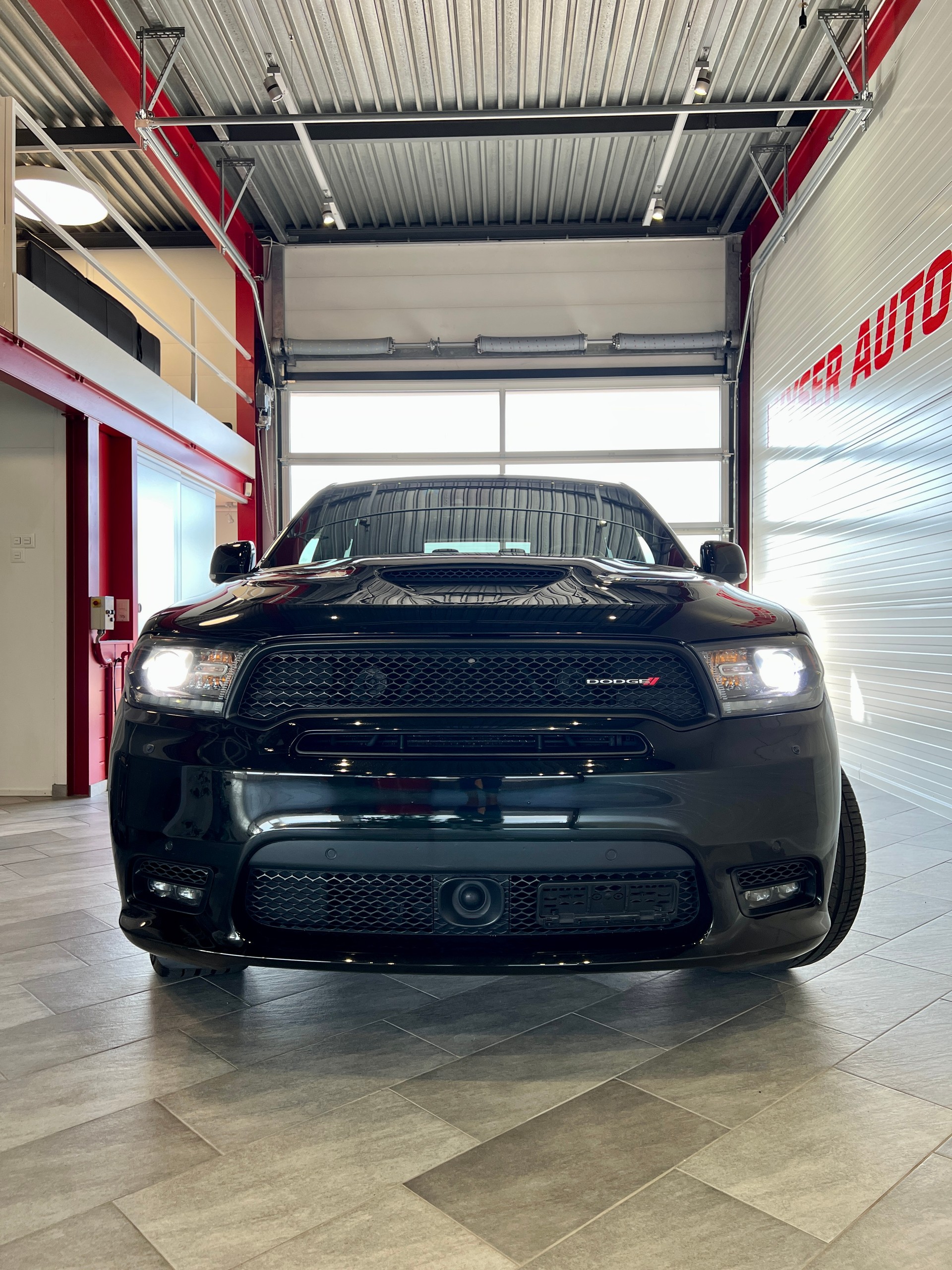 DODGE Durango R/T HEMI-showroom-element-2