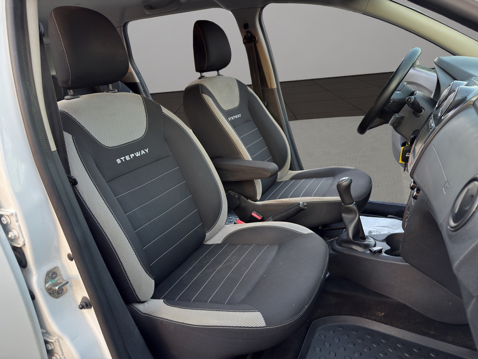 DACIA Logan MCV 0.9 Stepway-image-16