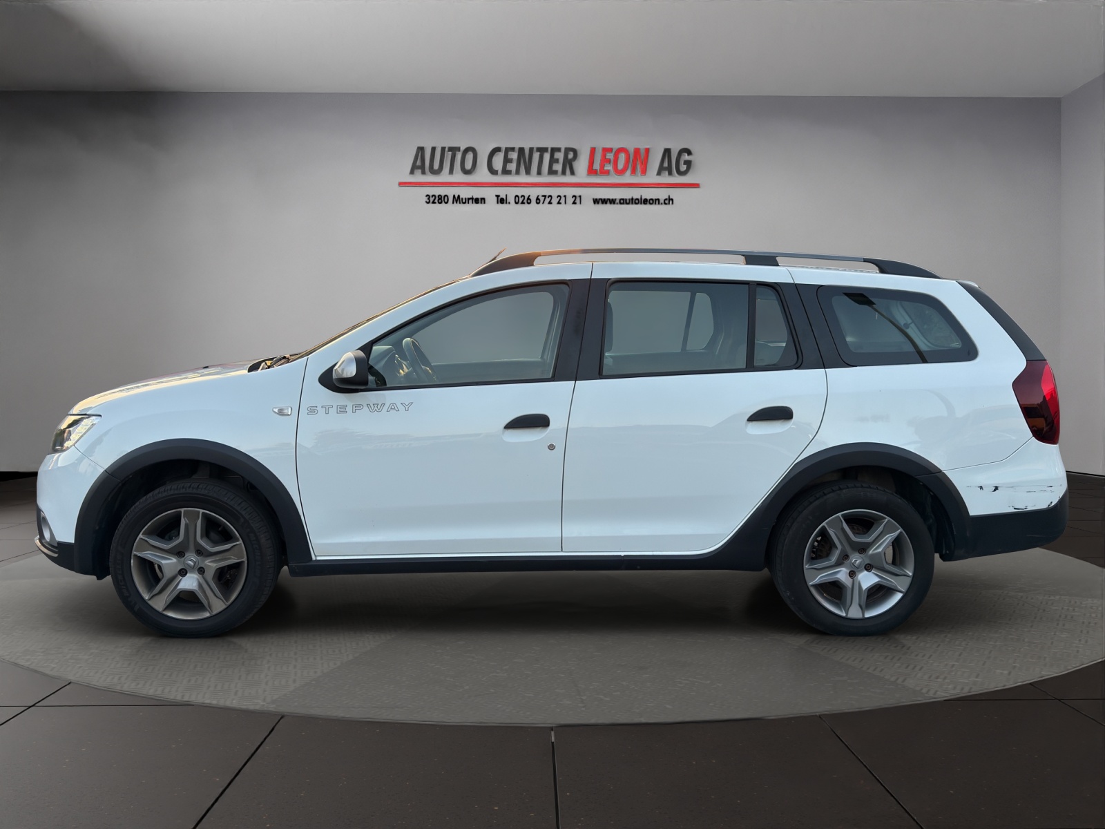 DACIA Logan MCV 0.9 Stepway-showroom-element-2