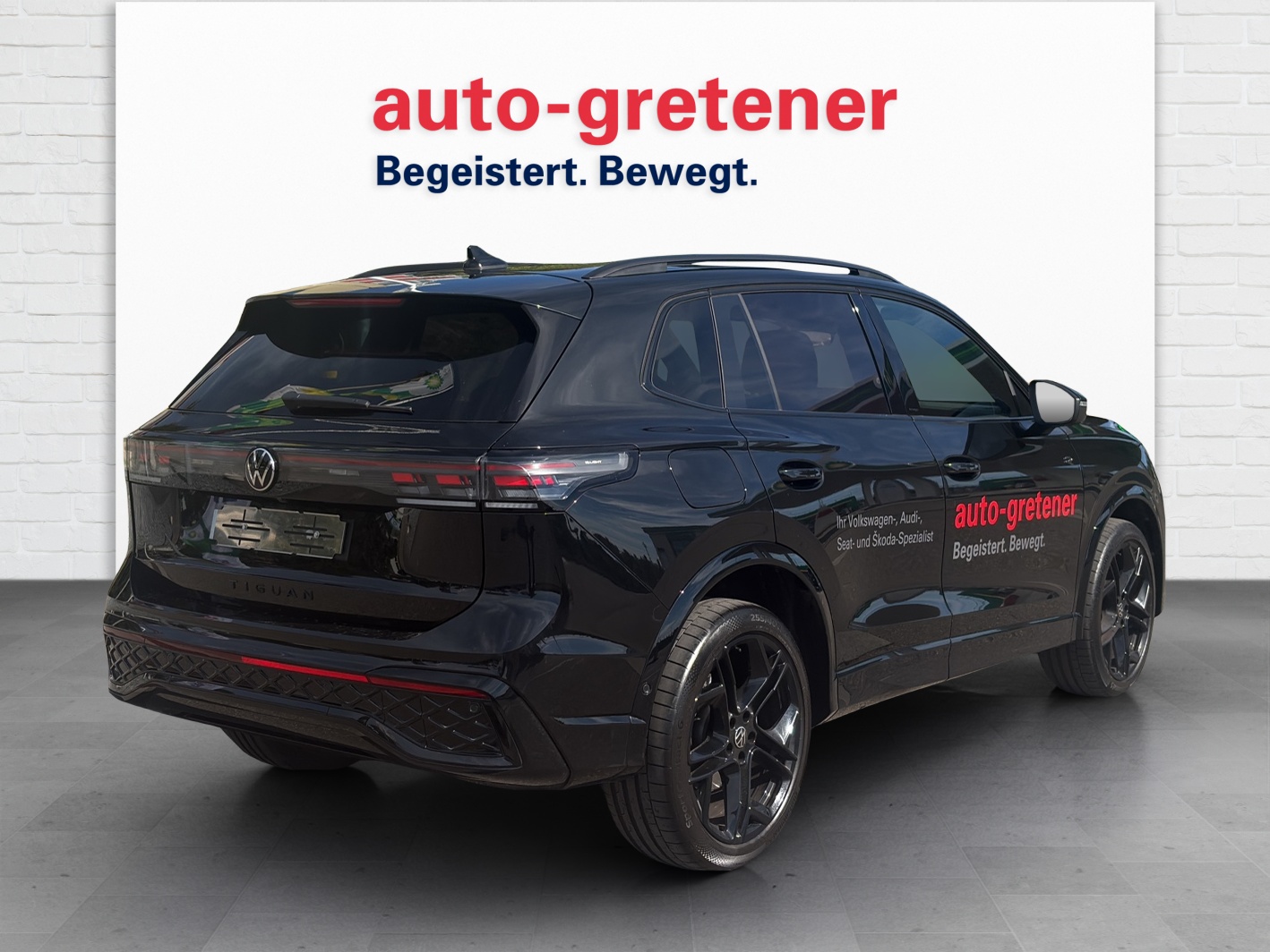 VW Tiguan 2.0 TSI R-Line DSG 4motion-showroom-element-2