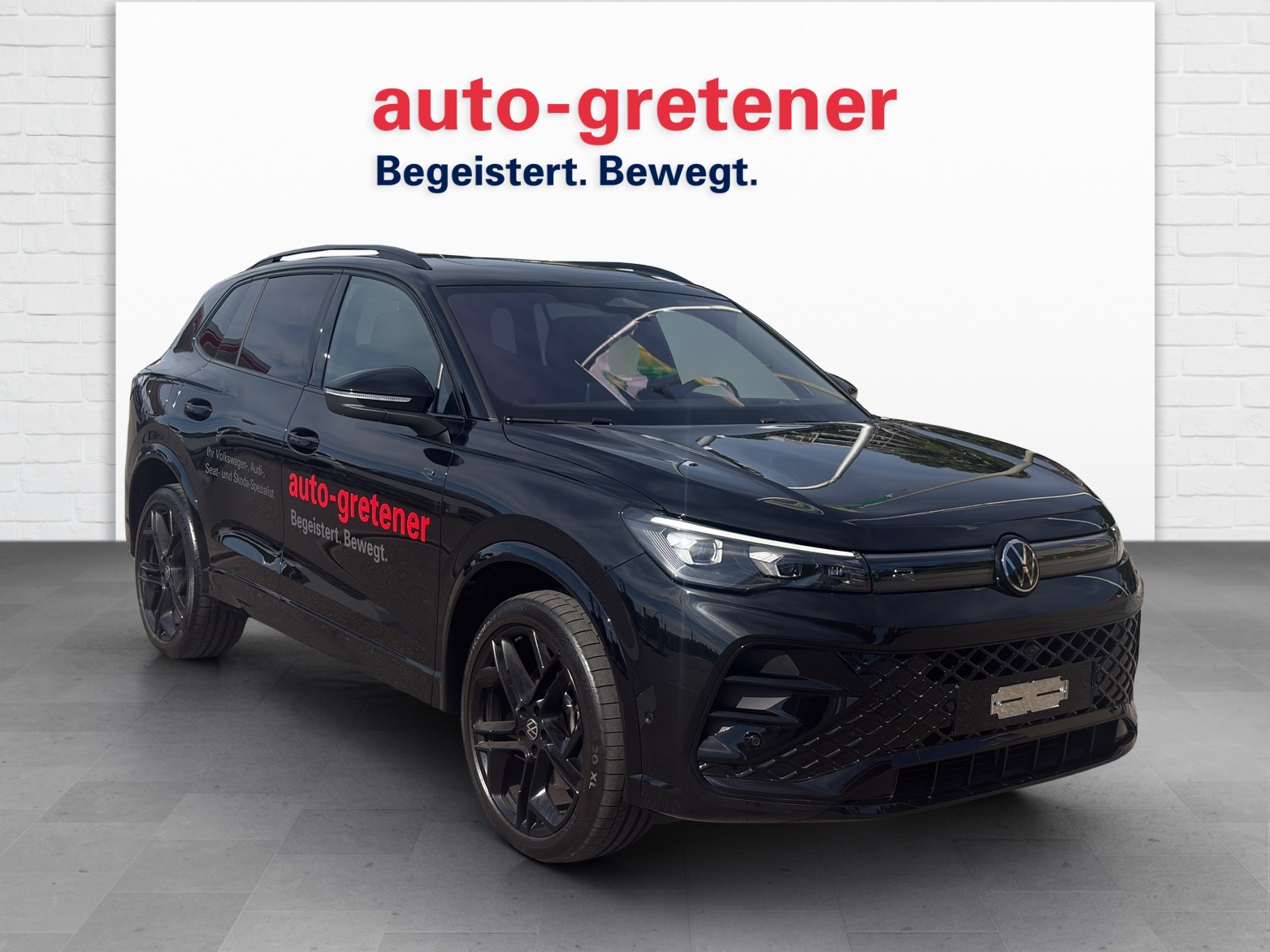 VW Tiguan 2.0 TSI R-Line DSG 4motion-showroom-element-3