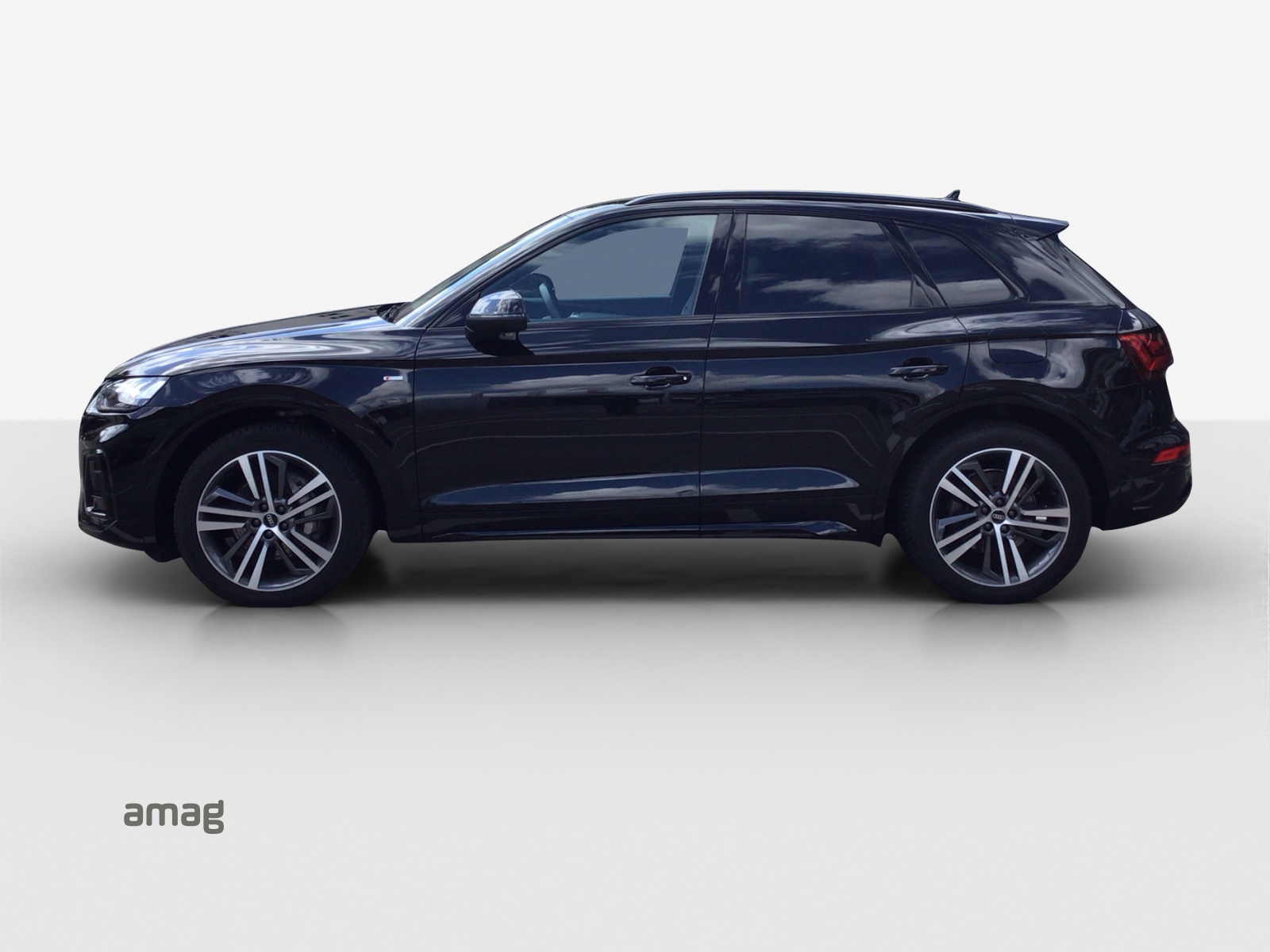 AUDI Q5 55 TFSI e PHEV S line quattro S-tronic-showroom-element-1