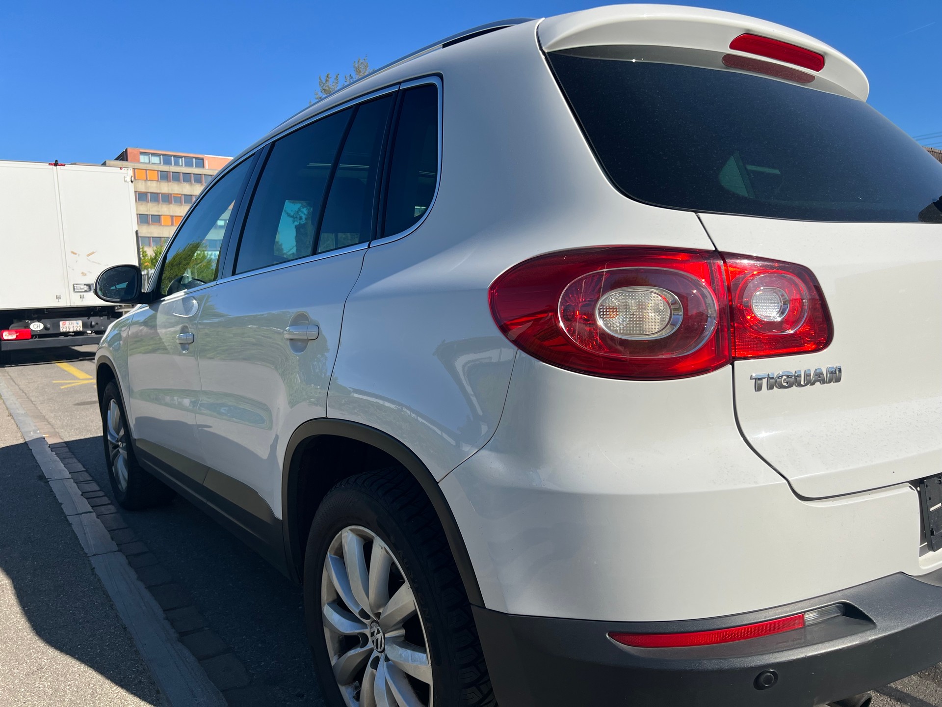 VW Tiguan 2.0 TSI Sport&Style DSG-image-1