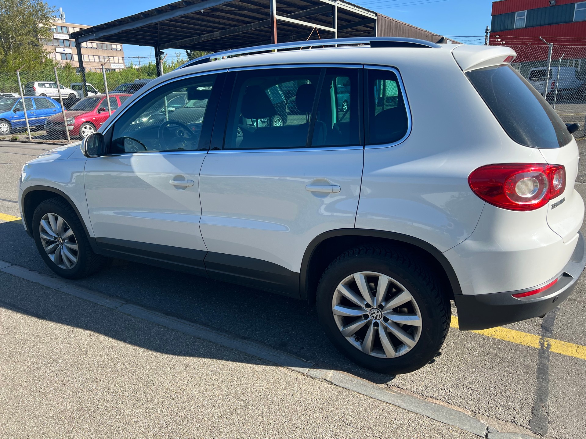 VW Tiguan 2.0 TSI Sport&Style DSG-image-11