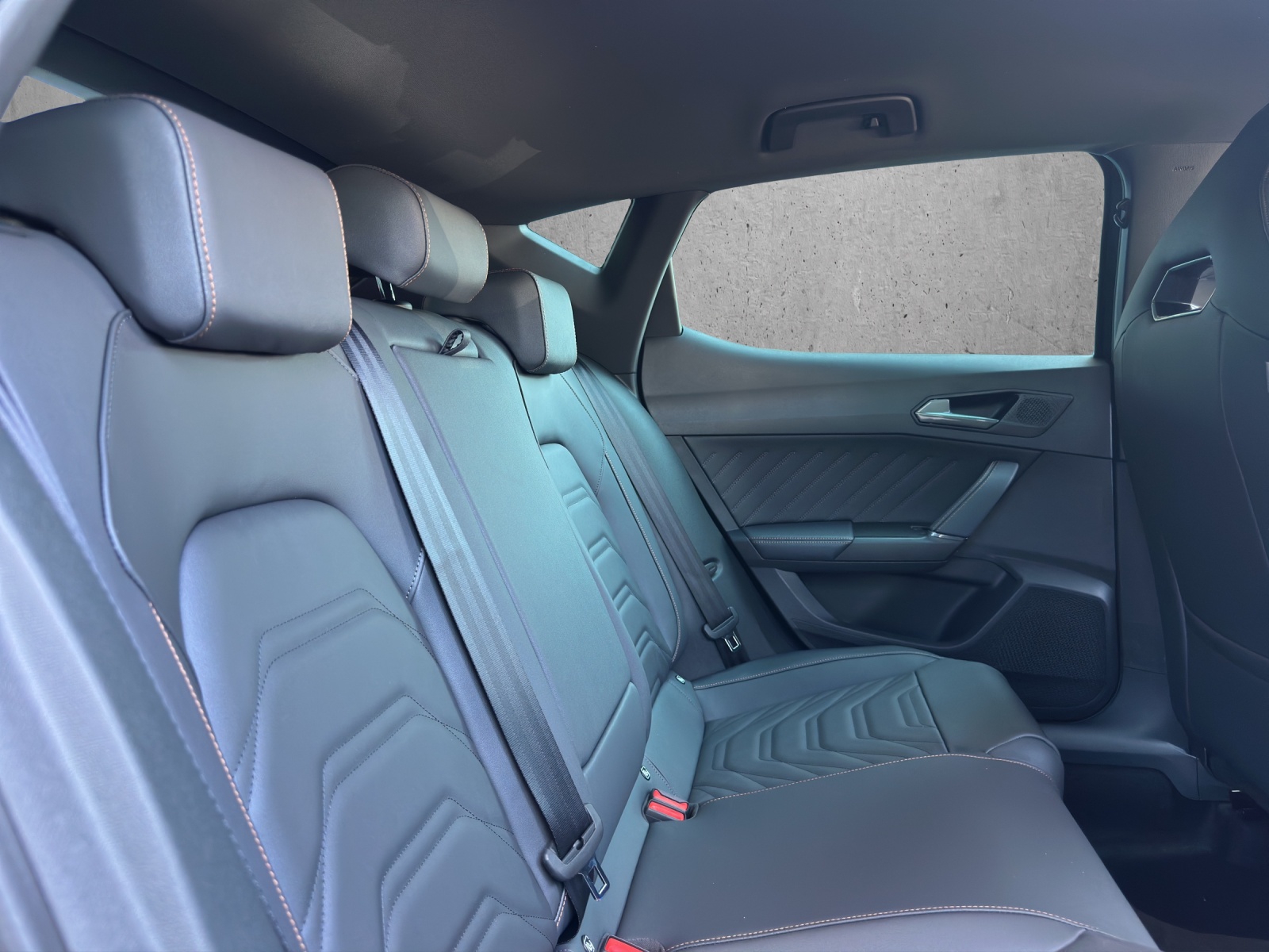 CUPRA LEON 2.0 TSI VZ DSG-image-11
