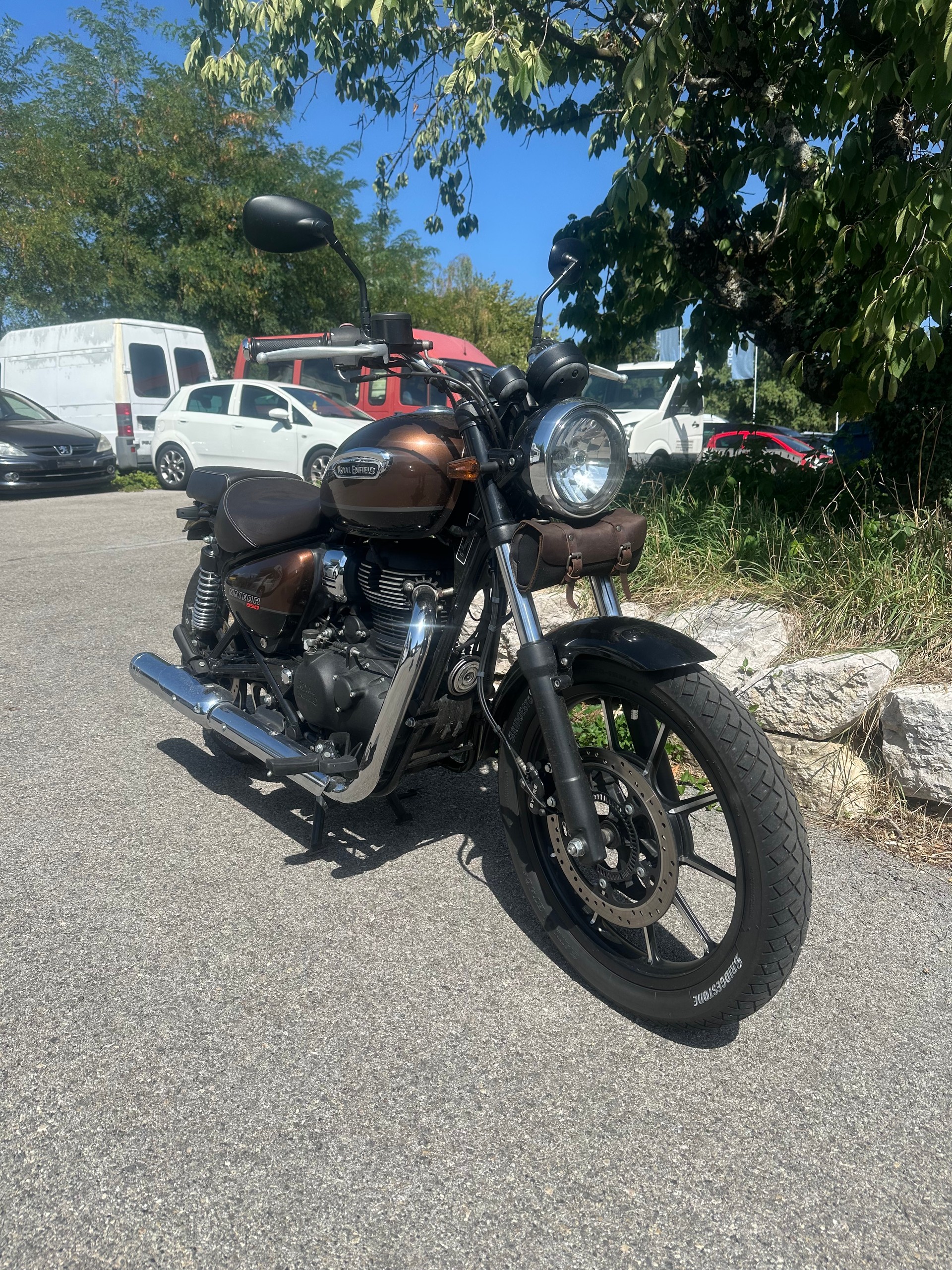 ROYAL ENFIELD Meteor Stellar-image-1
