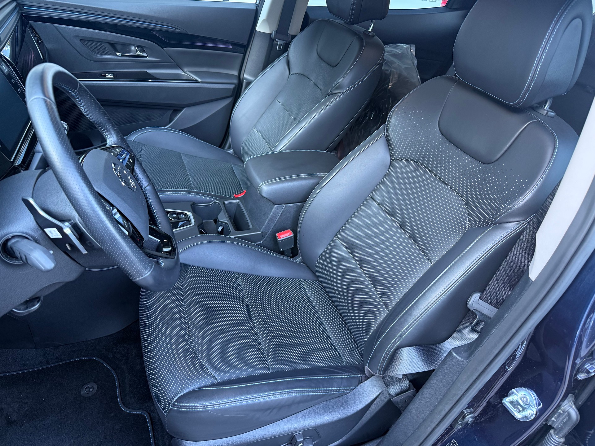 KGM-SsangYong Korando eMotion Titanium-image-6