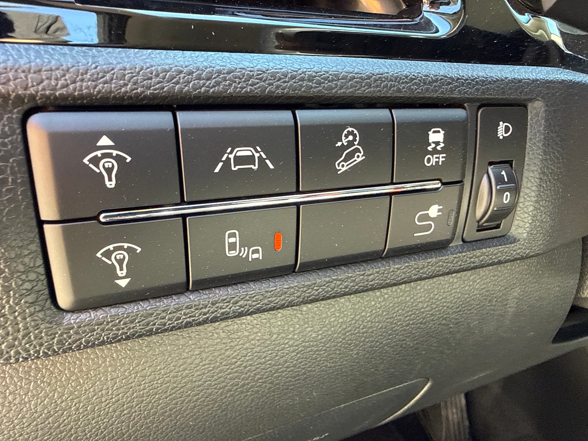 KGM-SsangYong Korando eMotion Titanium-image-11