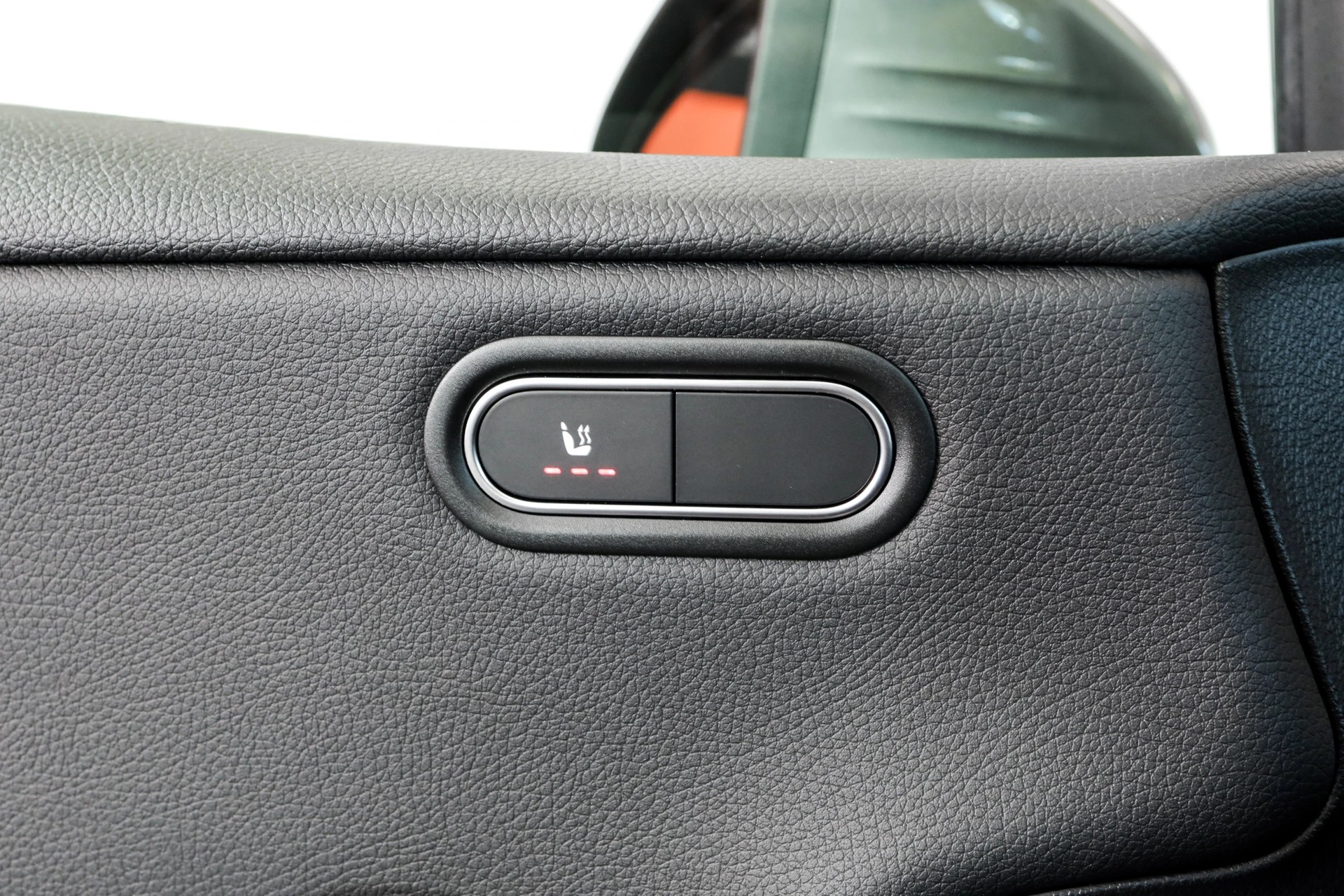 MERCEDES-BENZ A 180 7G-DCT MULTIBEAM LED / DISTRONIC / Caméra de recul-image-25
