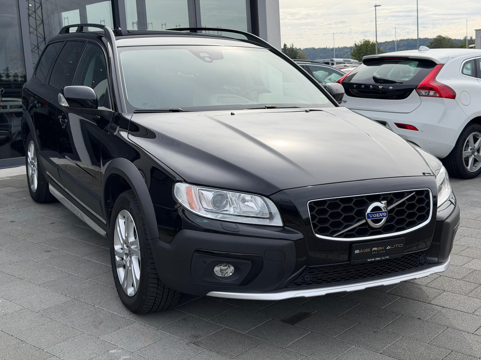 VOLVO XC70 2.4 D4 Classic Edition AWD-showroom-element-1