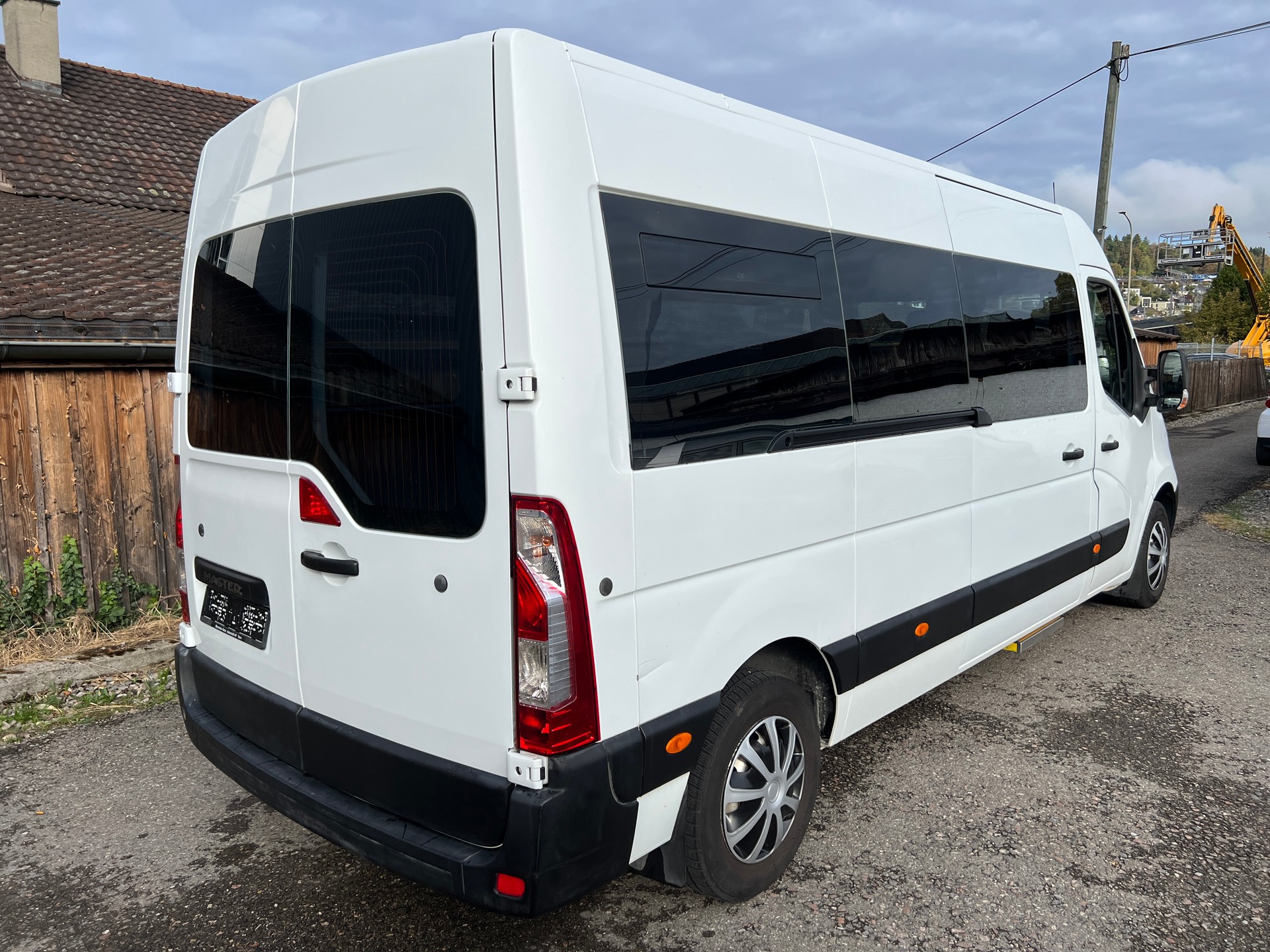 RENAULT Master 2.3dCi Bus 8 Plätze-image-3