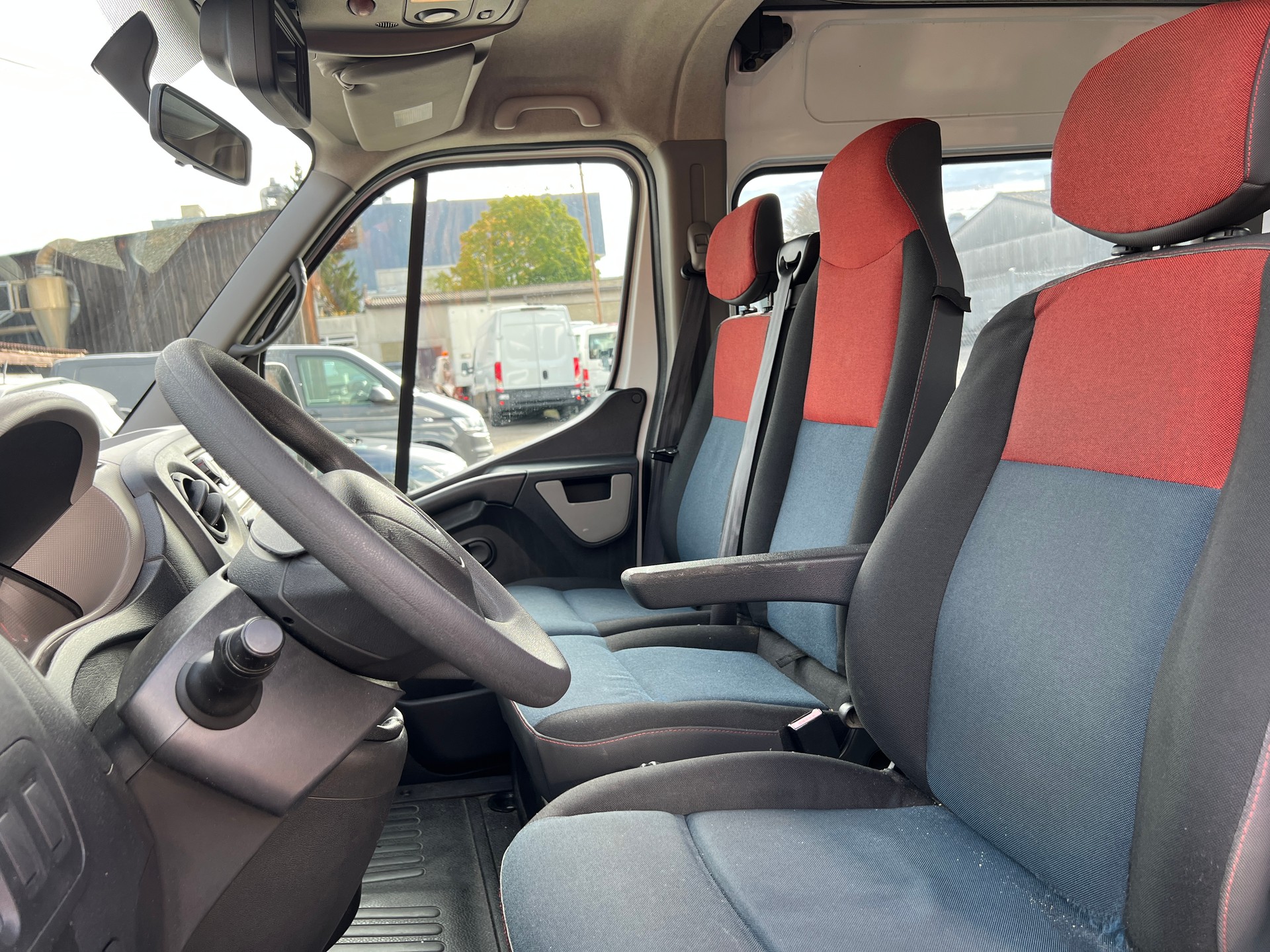 RENAULT Master 2.3dCi Bus 8 Plätze-image-5