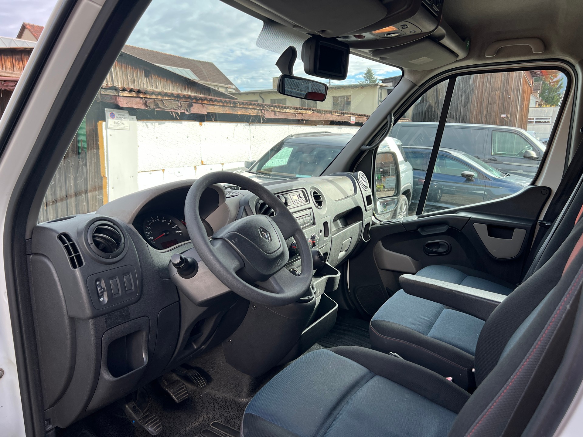 RENAULT Master 2.3dCi Bus 8 Plätze-image-4