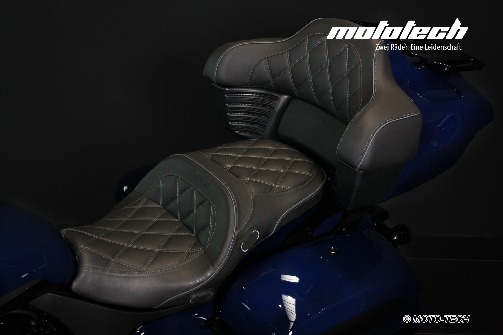 INDIAN Pursuit Dark Horse-image-10