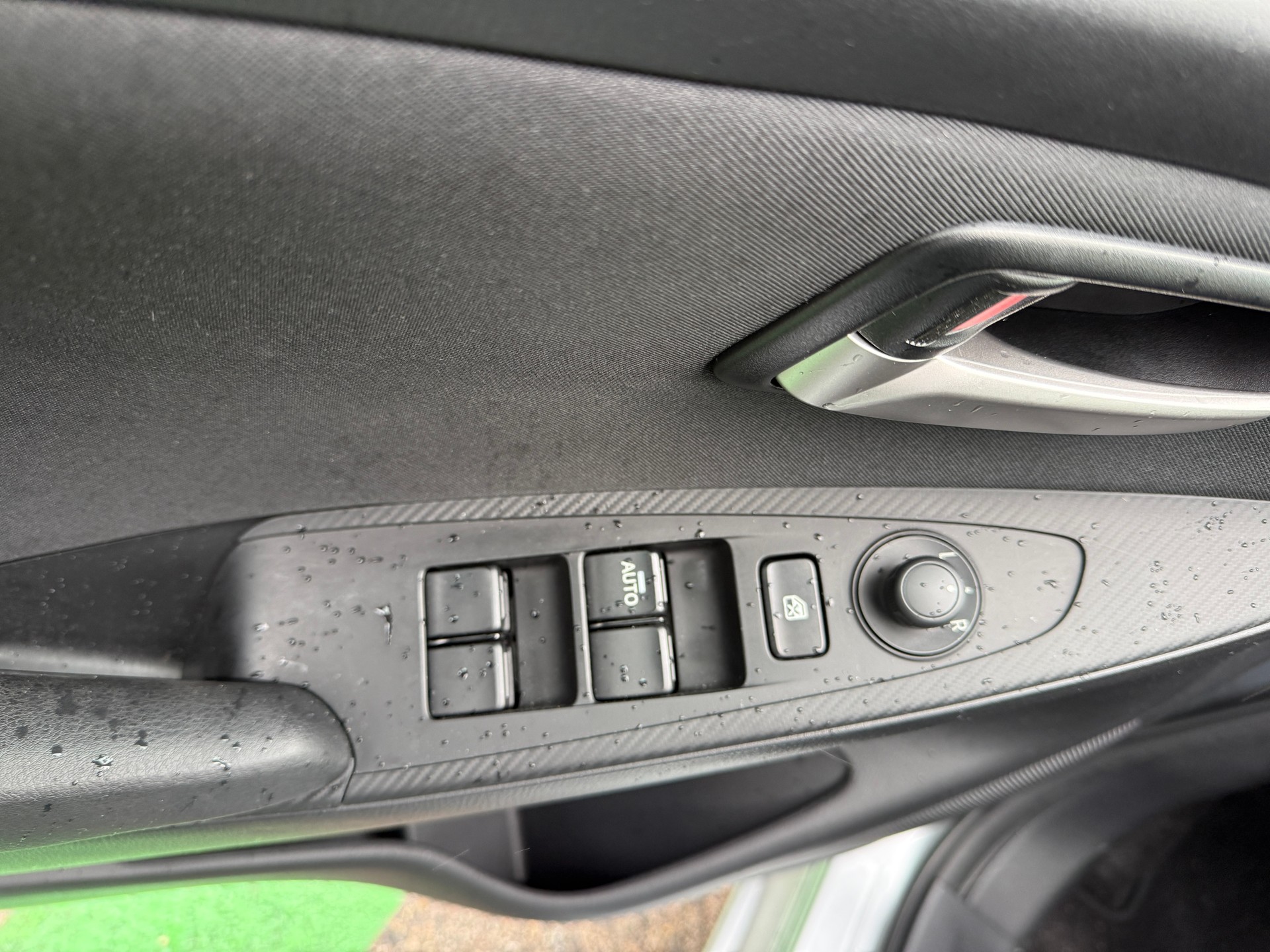 MAZDA 2 SKYACTIV-G 90 Ambition Plus Automat - Rabais des Taxes des Plaques annuelles 60% = 134,05 annuel-image-22