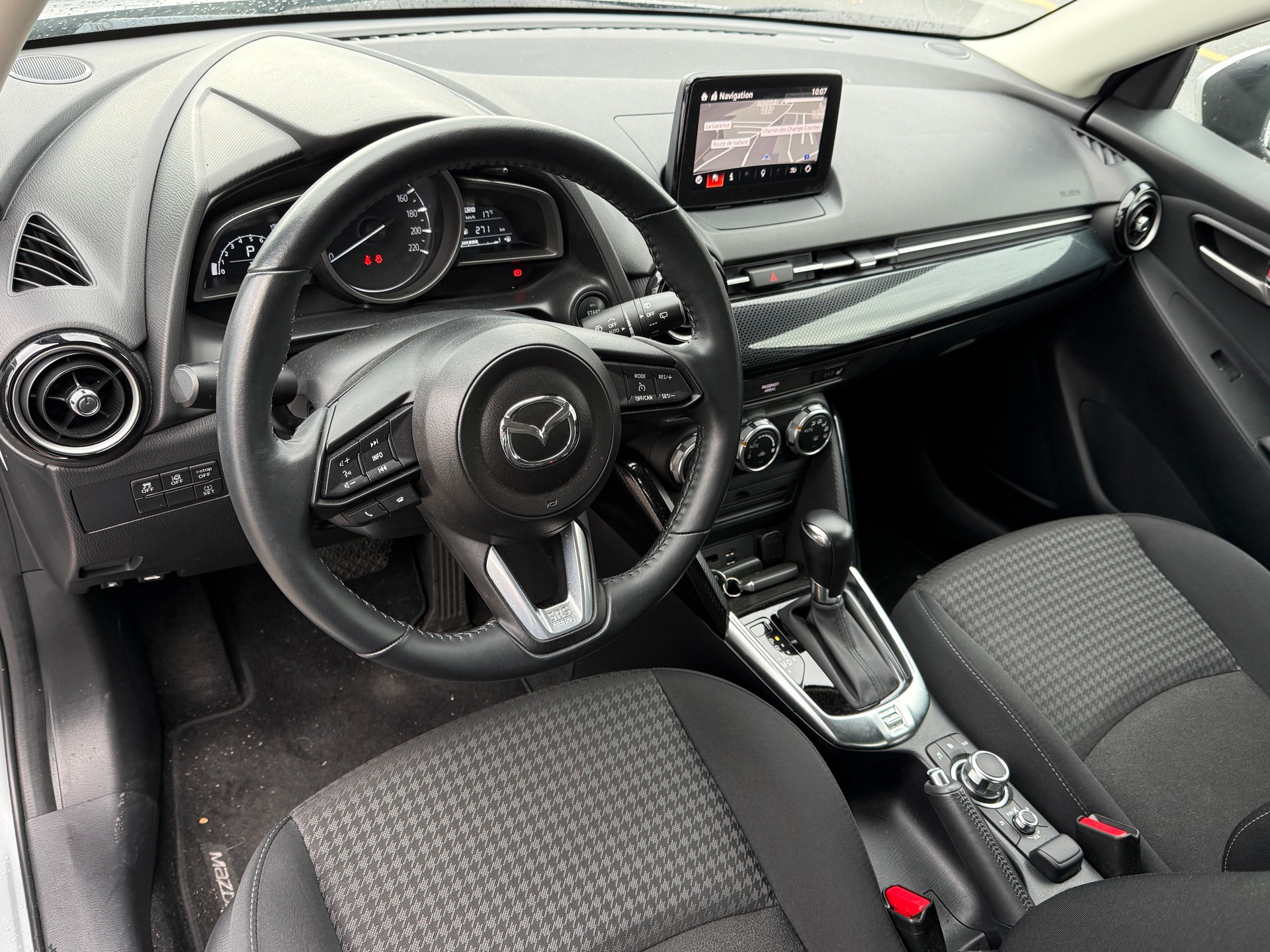 MAZDA 2 SKYACTIV-G 90 Ambition Plus Automat - Rabais des Taxes des Plaques annuelles 60% = 134,05 annuel-image-11