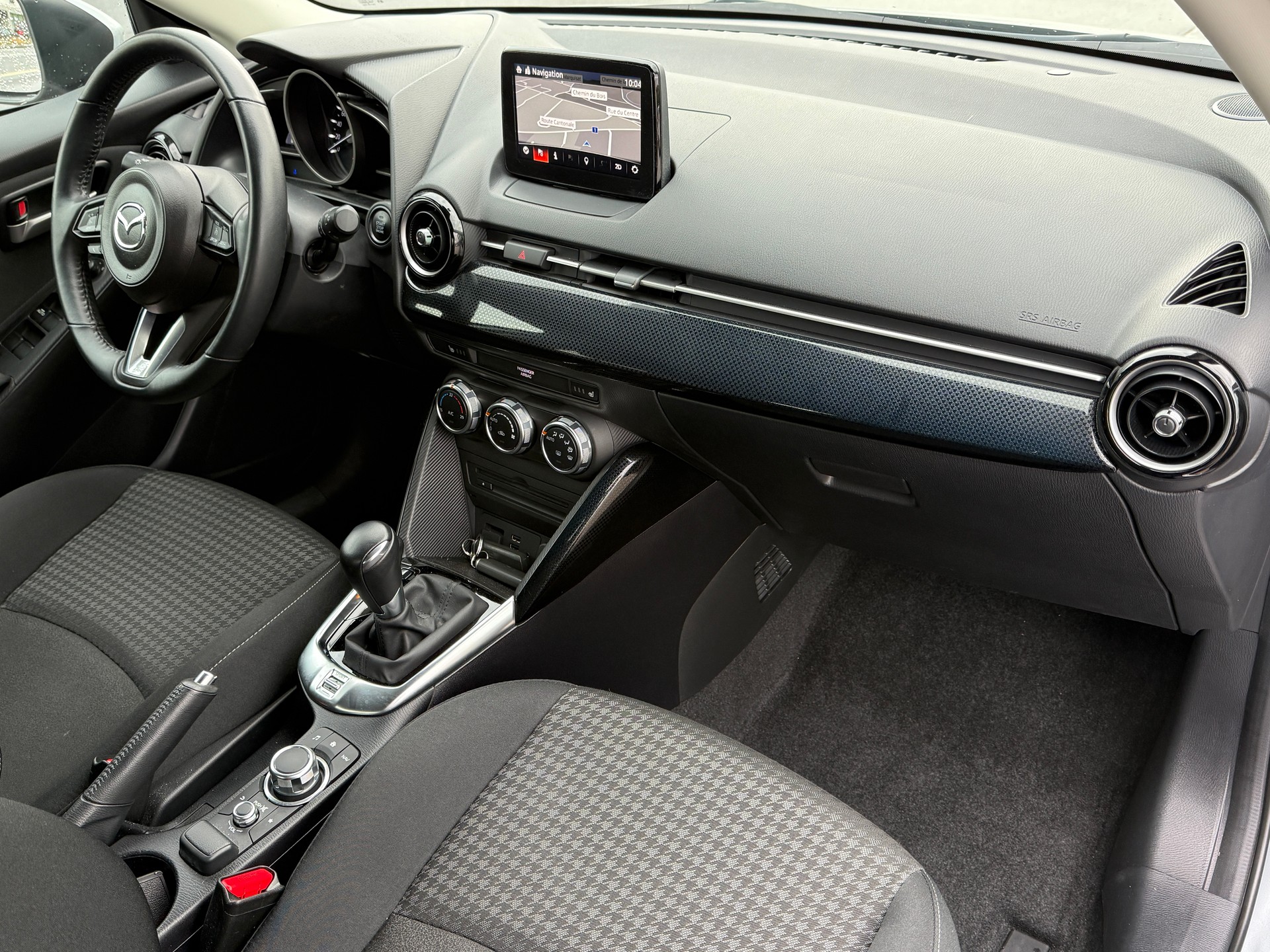 MAZDA 2 SKYACTIV-G 90 Ambition Plus Automat - Rabais des Taxes des Plaques annuelles 60% = 134,05 annuel-image-9