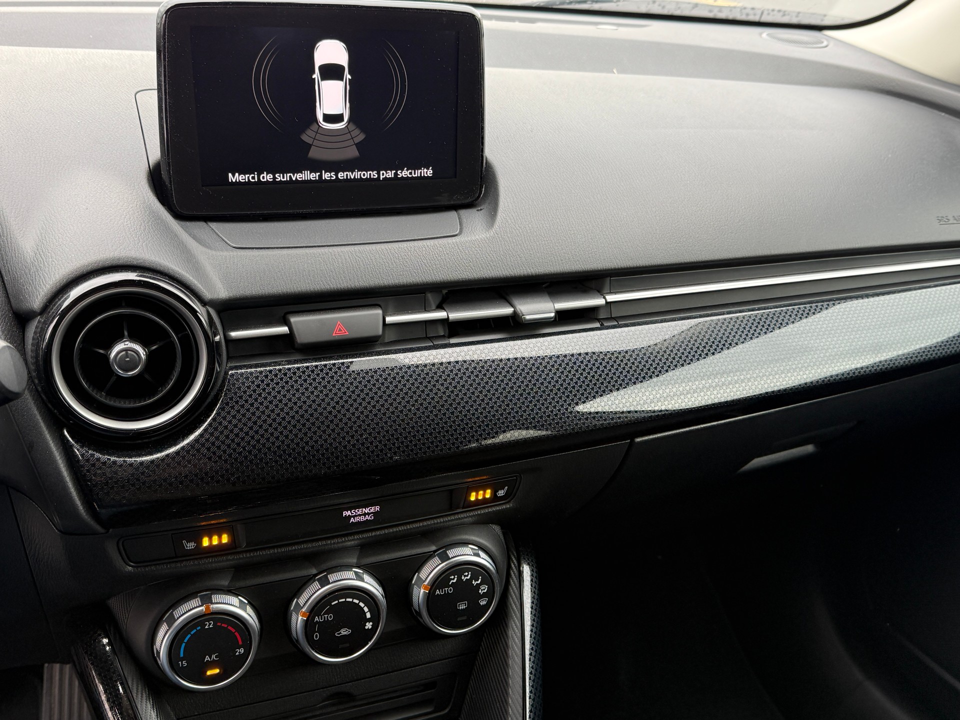 MAZDA 2 SKYACTIV-G 90 Ambition Plus Automat - Rabais des Taxes des Plaques annuelles 60% = 134,05 annuel-image-21
