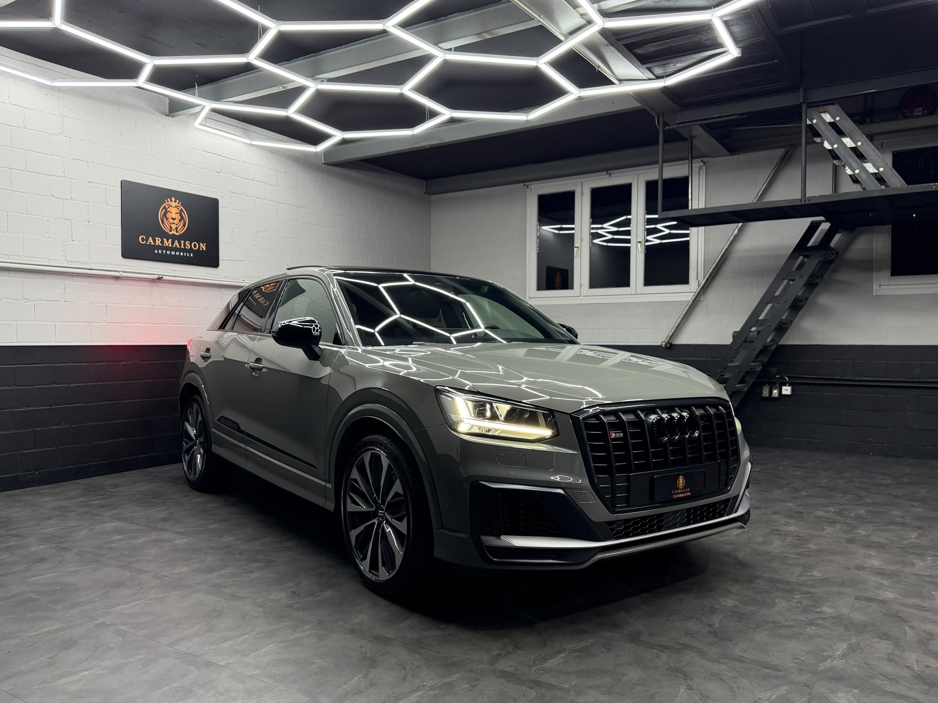 AUDI SQ2 TFSI quattro S-tronic | CH-Auto | Gratis-Service | Panorama Dach | ACC | Rückfahrkamera | Ambiente