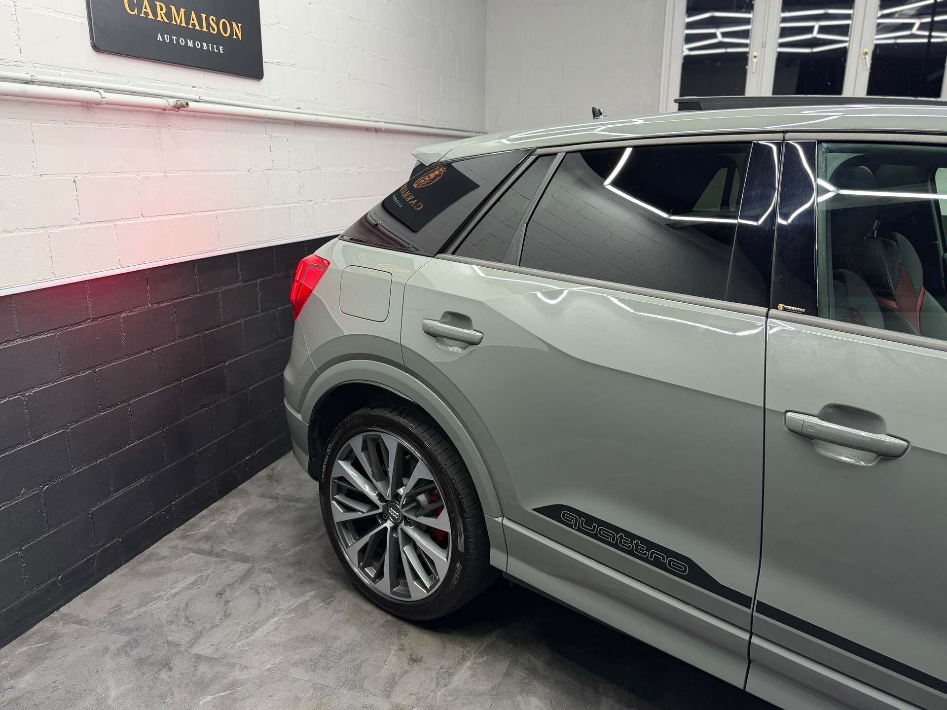 AUDI SQ2 TFSI quattro S-tronic | CH-Auto | Gratis-Service | Panorama Dach | ACC | Rückfahrkamera | Ambiente-image-4