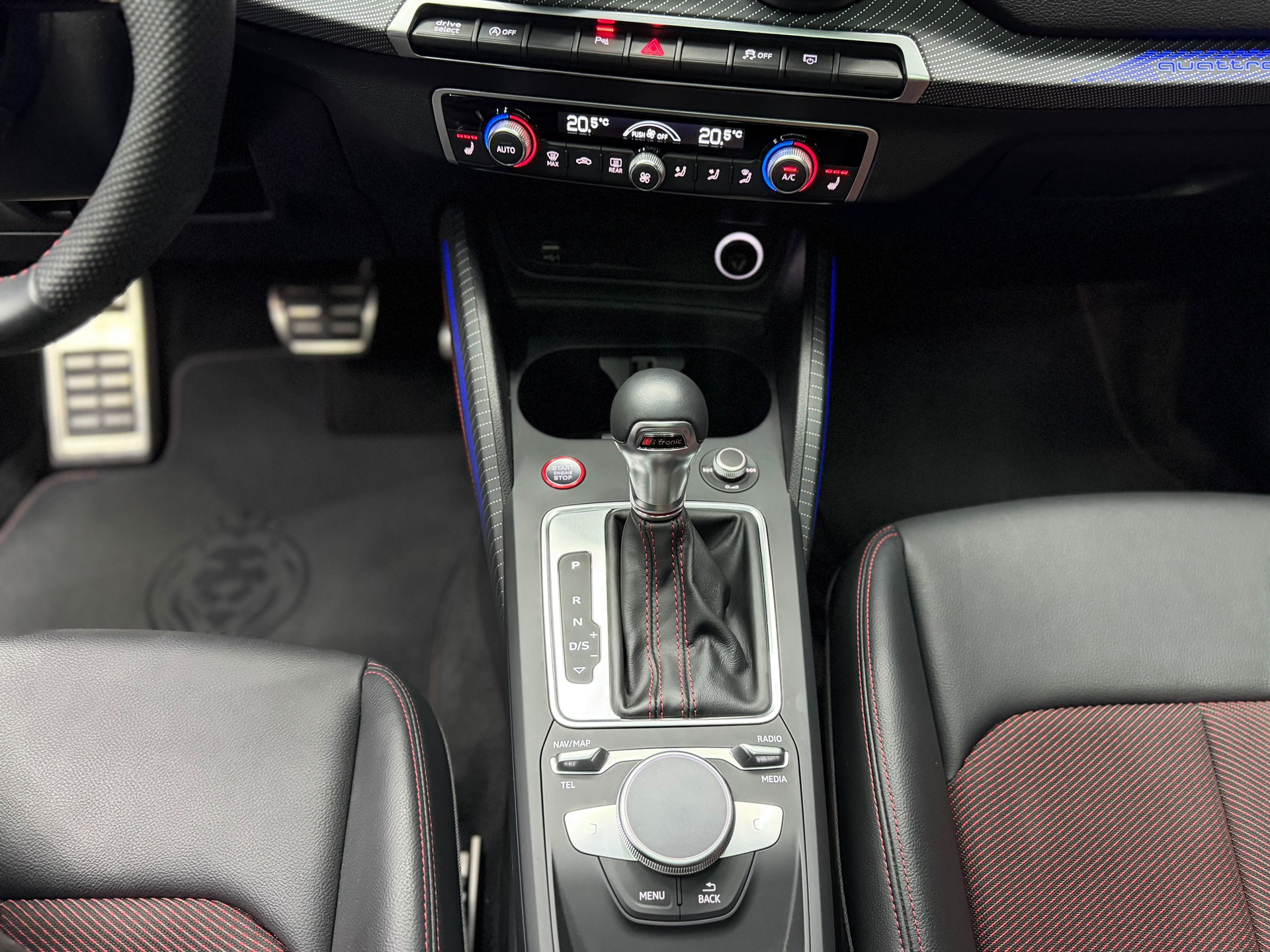 AUDI SQ2 TFSI quattro S-tronic | CH-Auto | Gratis-Service | Panorama Dach | ACC | Rückfahrkamera | Ambiente-image-16