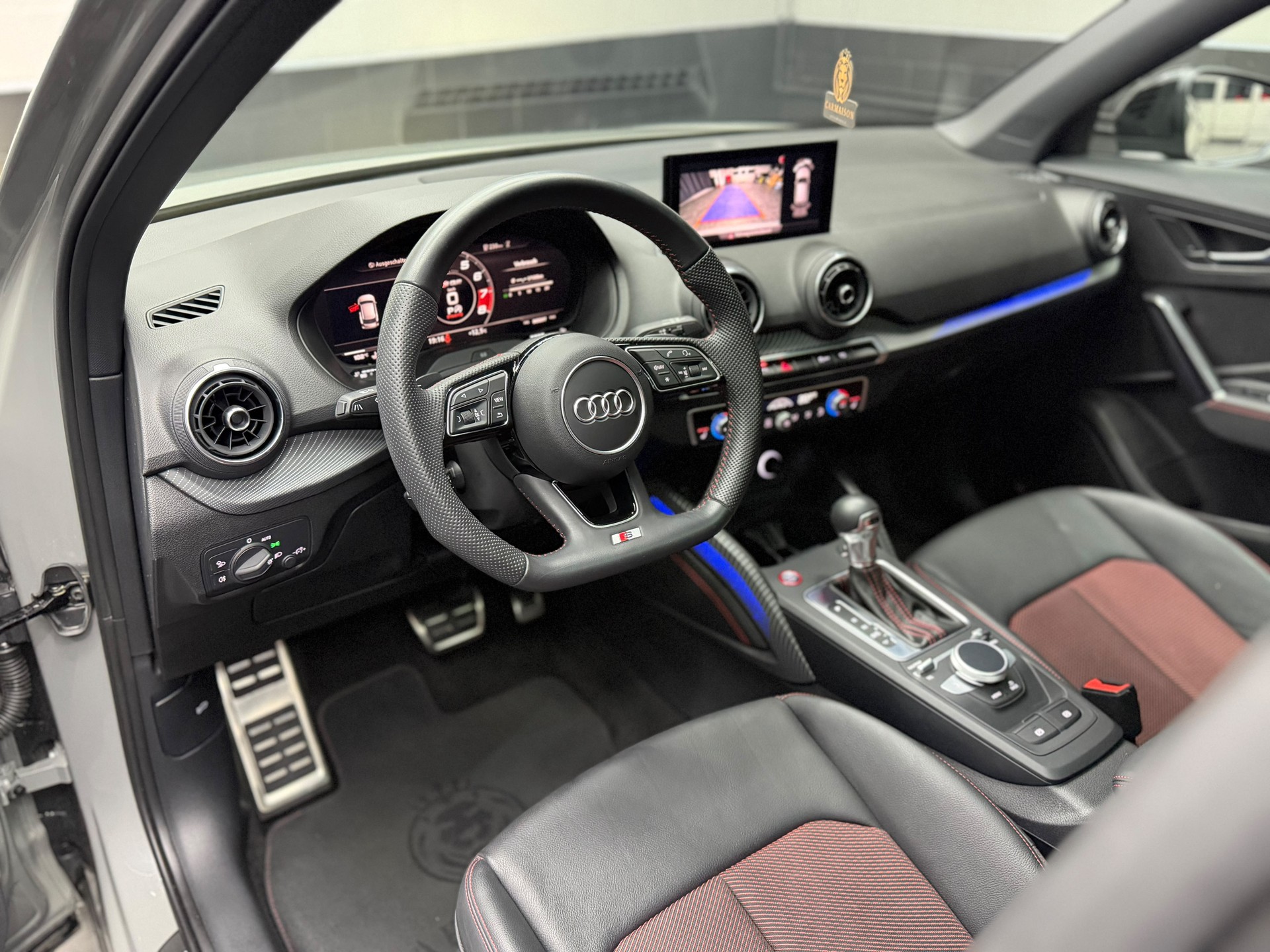 AUDI SQ2 TFSI quattro S-tronic | CH-Auto | Gratis-Service | Panorama Dach | ACC | Rückfahrkamera | Ambiente-image-18