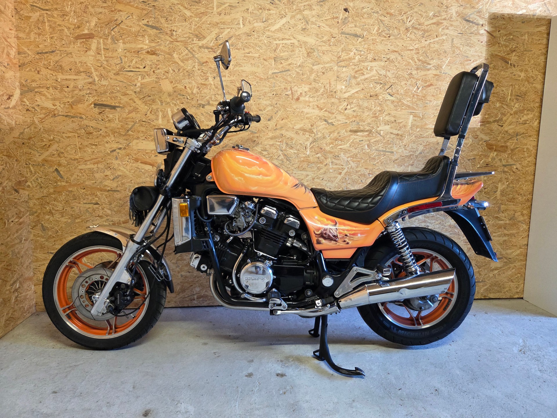HONDA SC12-image-0