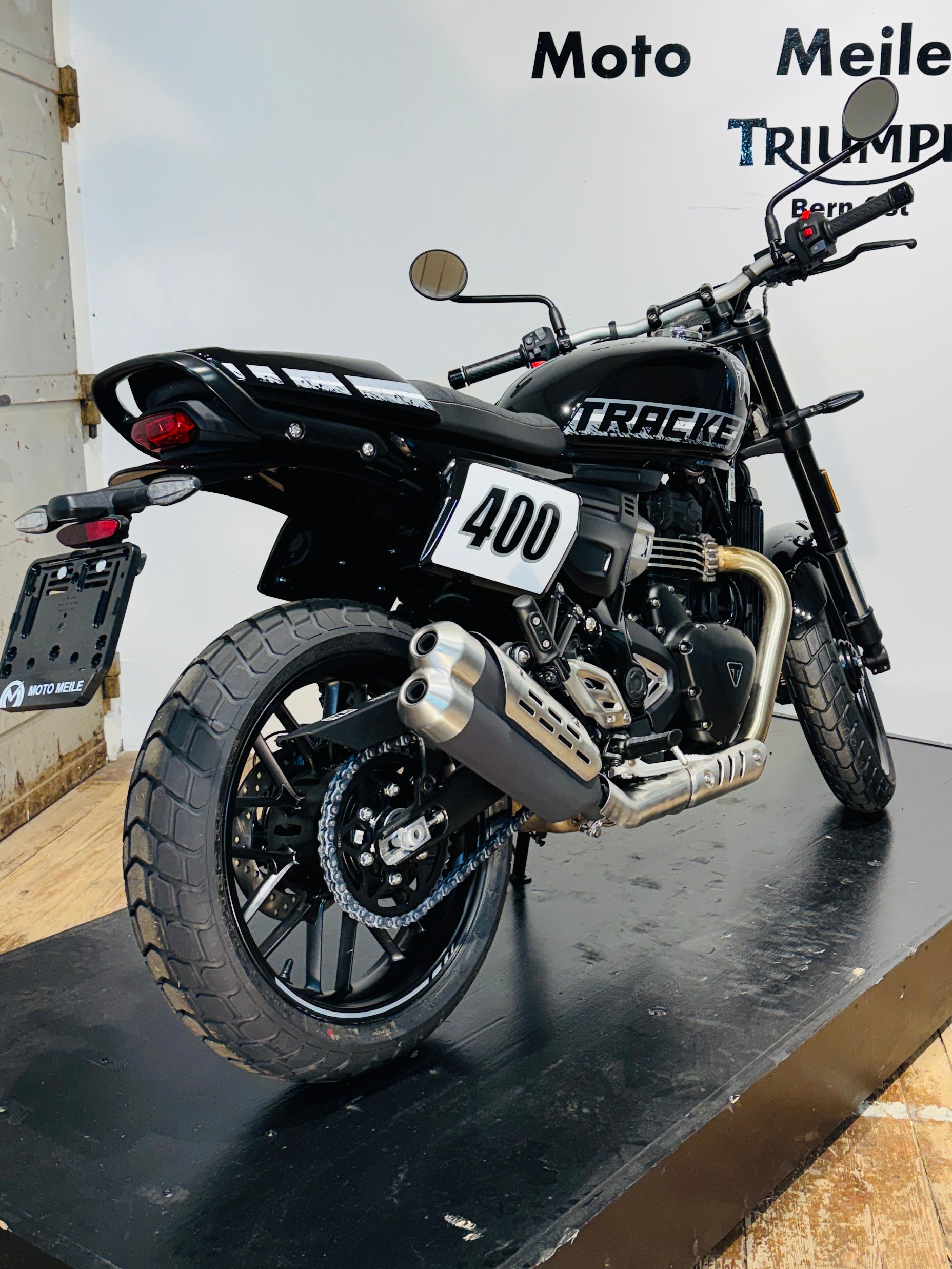 TRIUMPH Tracker 400-image-3