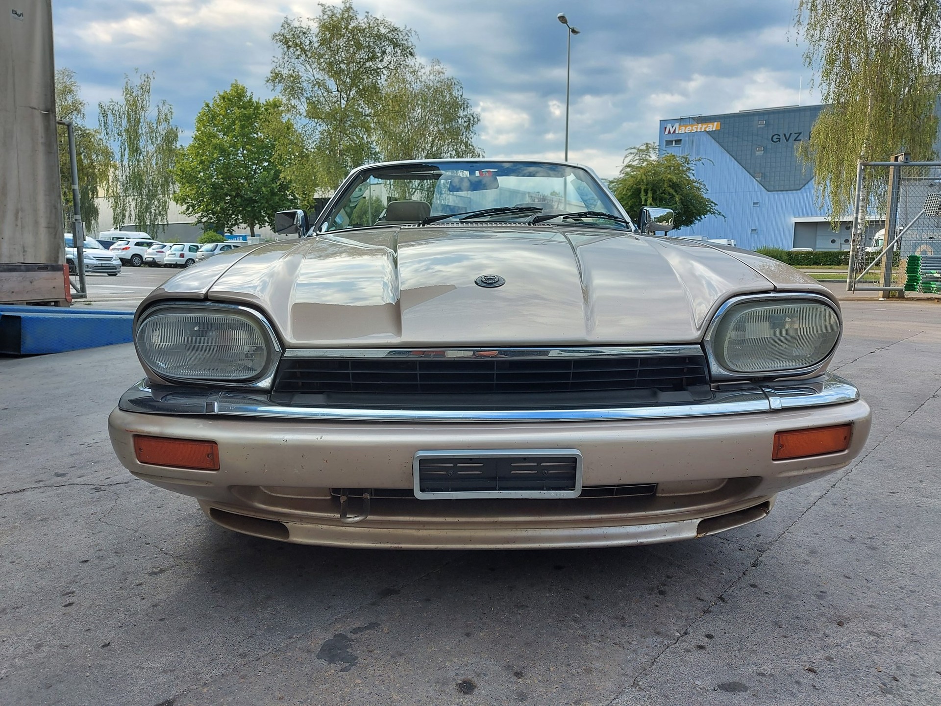 JAGUAR XJS 4.0 Convertible-image-2