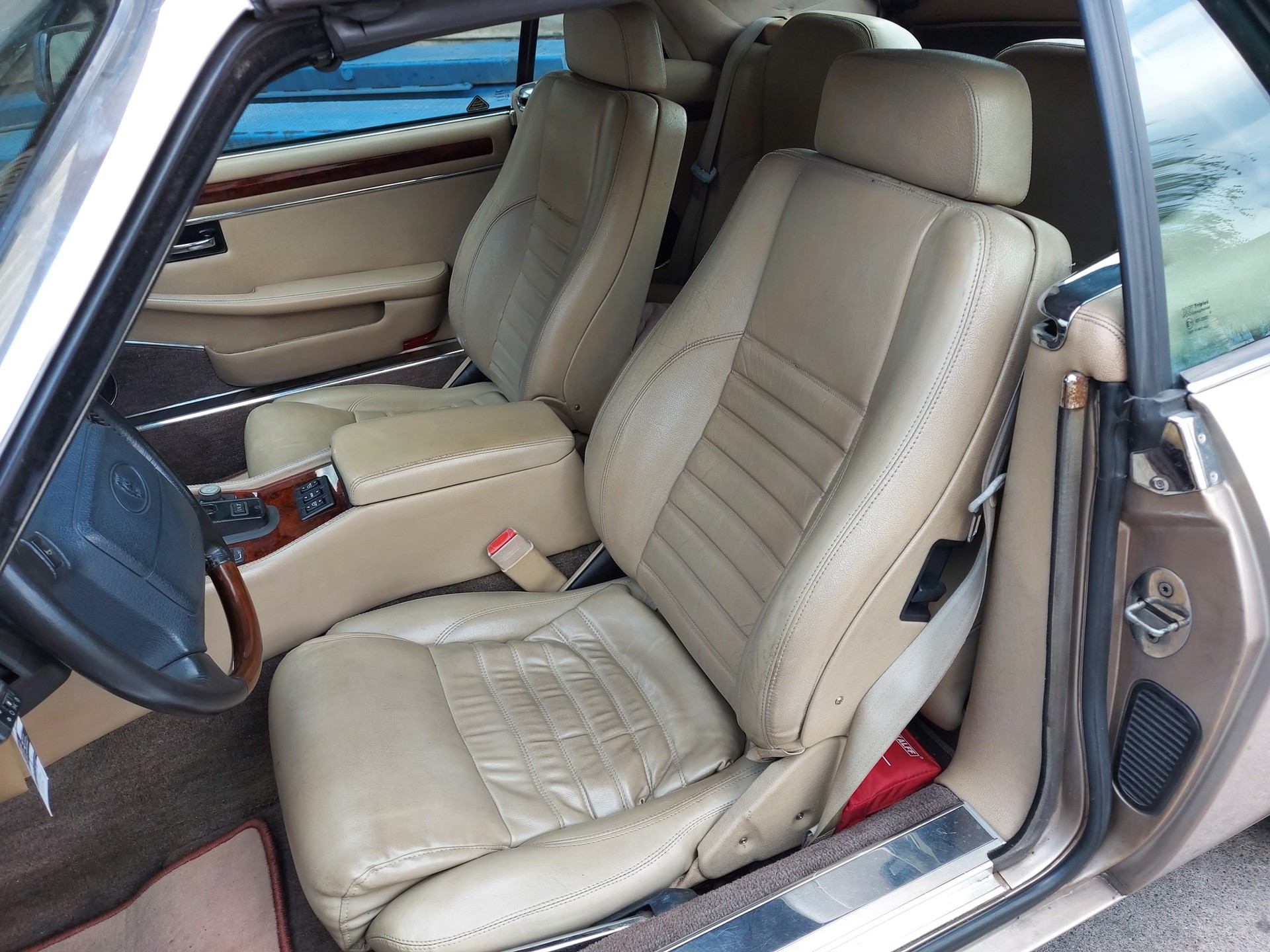 JAGUAR XJS 4.0 Convertible-image-11