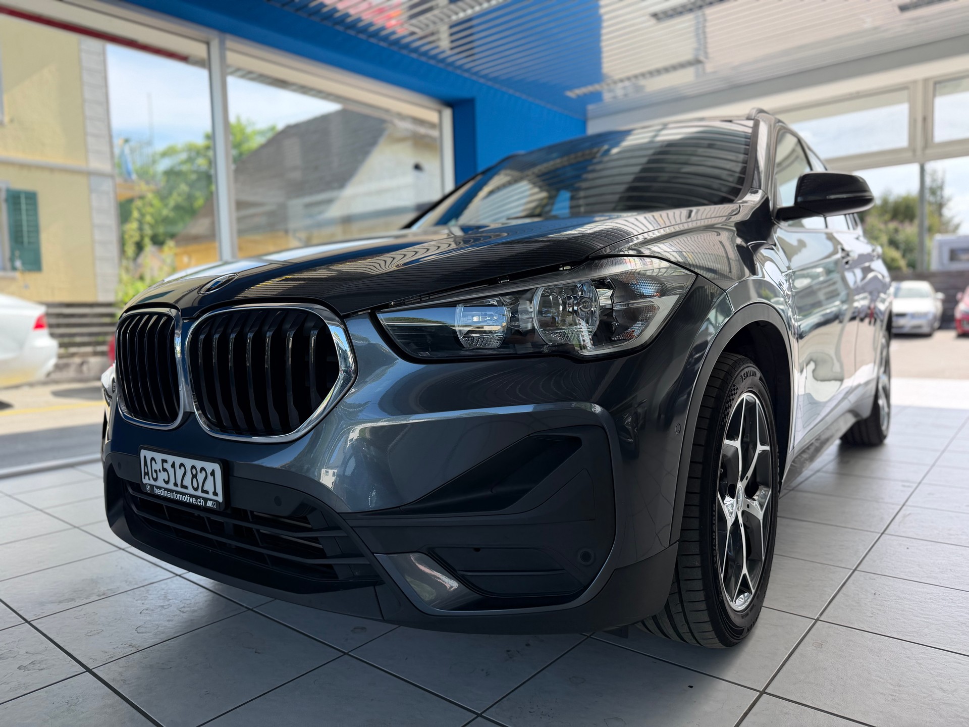 BMW X1 xDrive 25e Steptronic-showroom-element-1