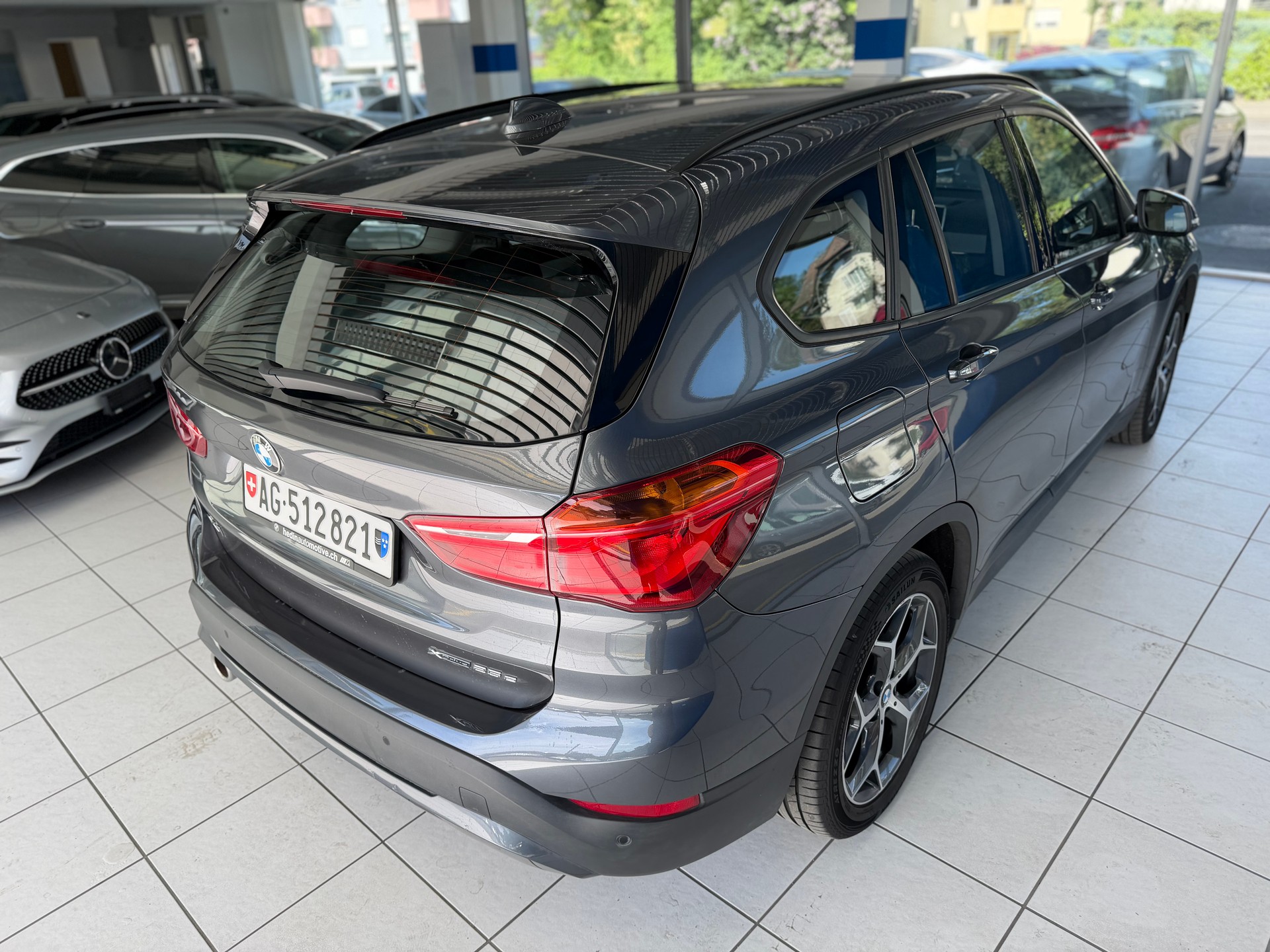 BMW X1 xDrive 25e Steptronic-image-5