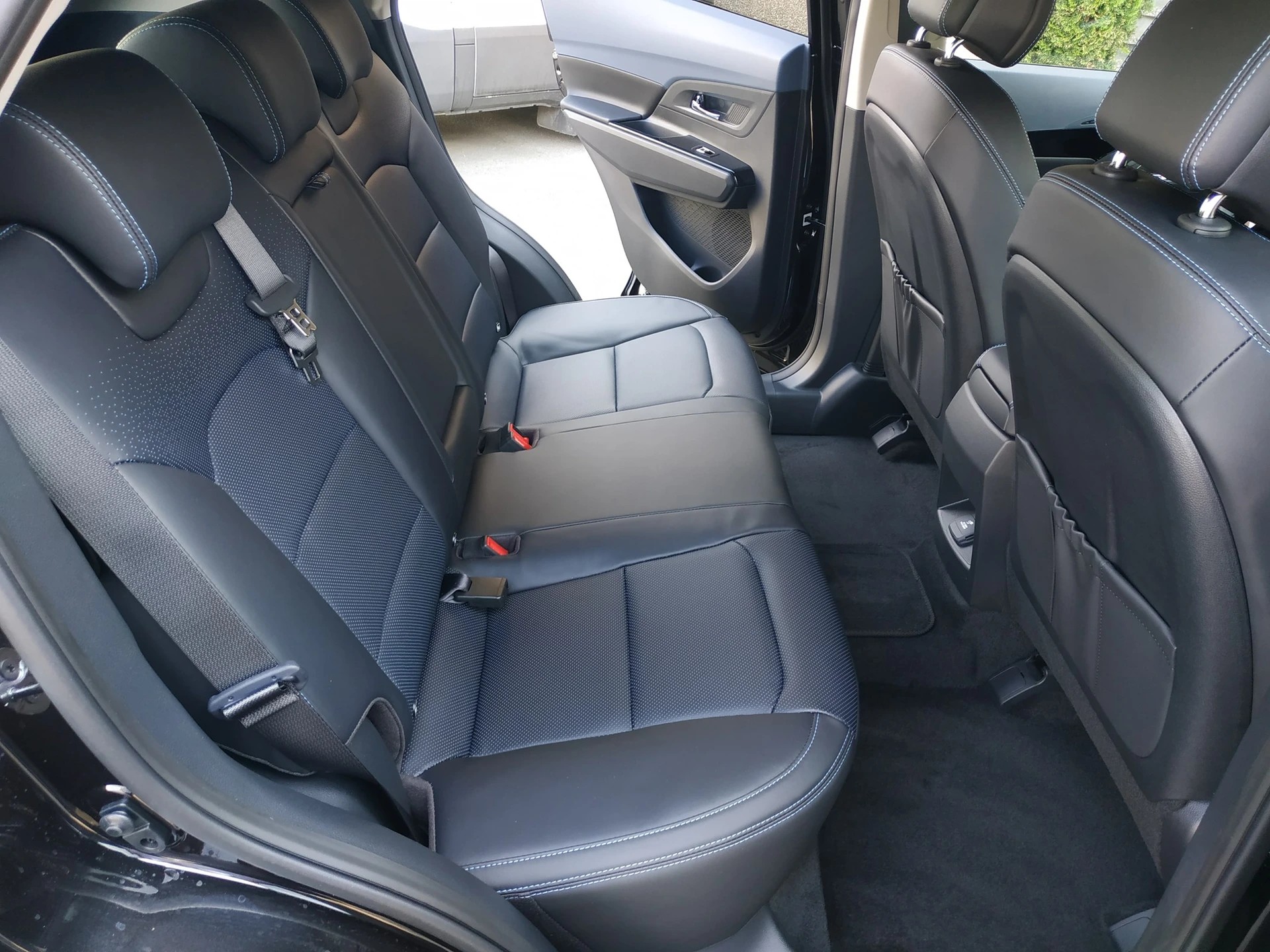 KGM-SsangYong Korando eMotion Titanium Plus-image-18
