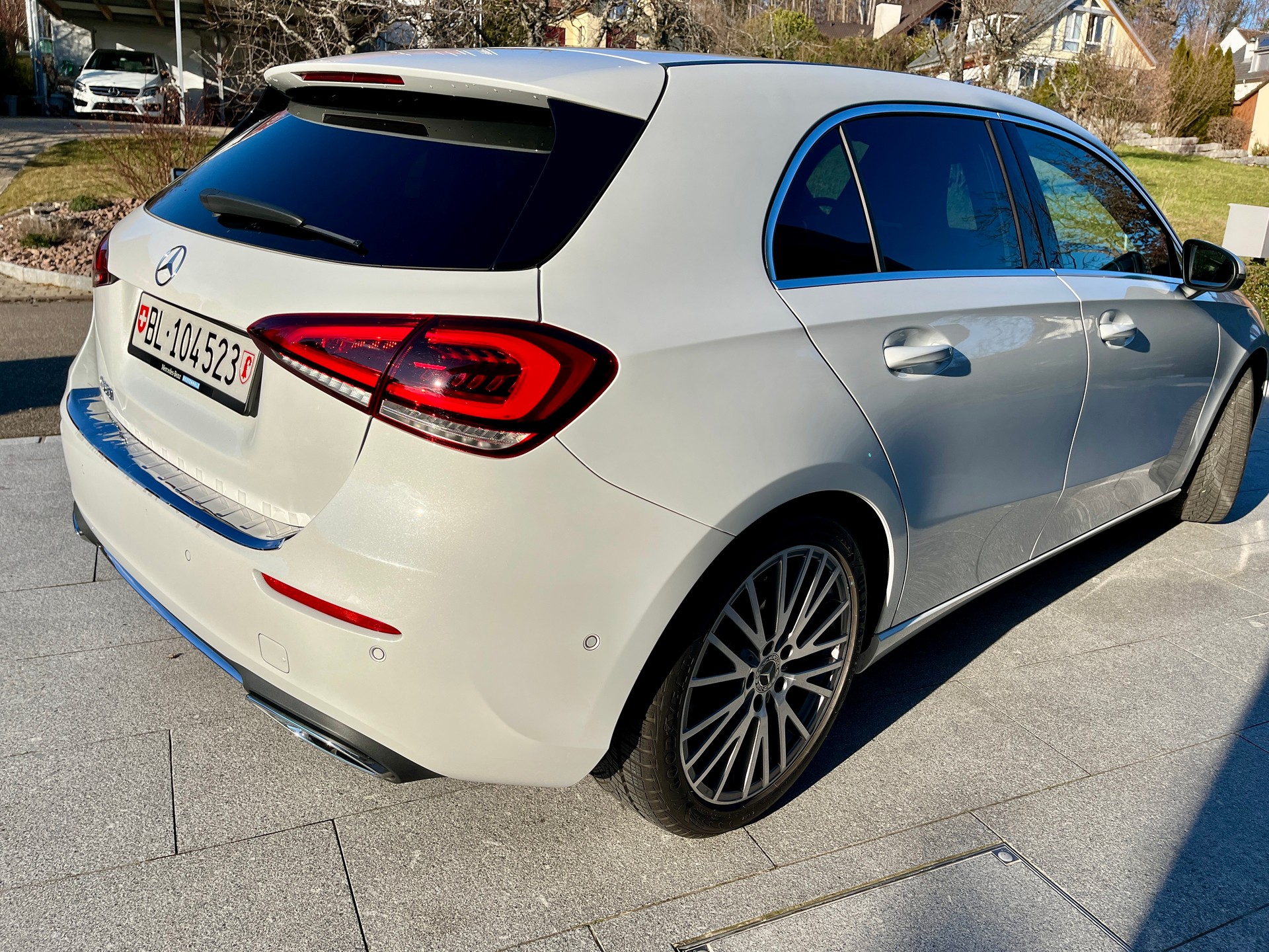 MERCEDES-BENZ A 180 Progressive 7G-DCT-image-2