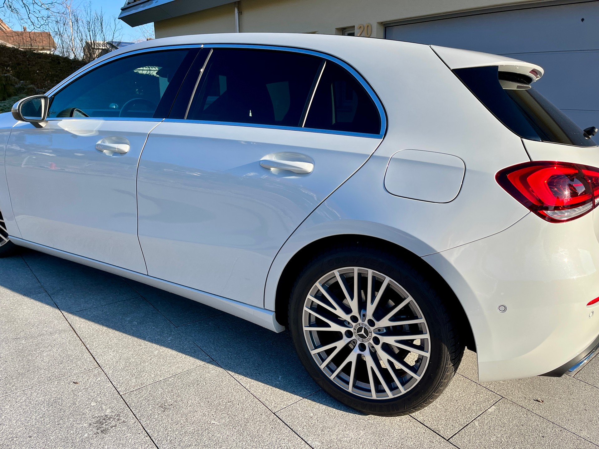 MERCEDES-BENZ A 180 Progressive 7G-DCT-image-16