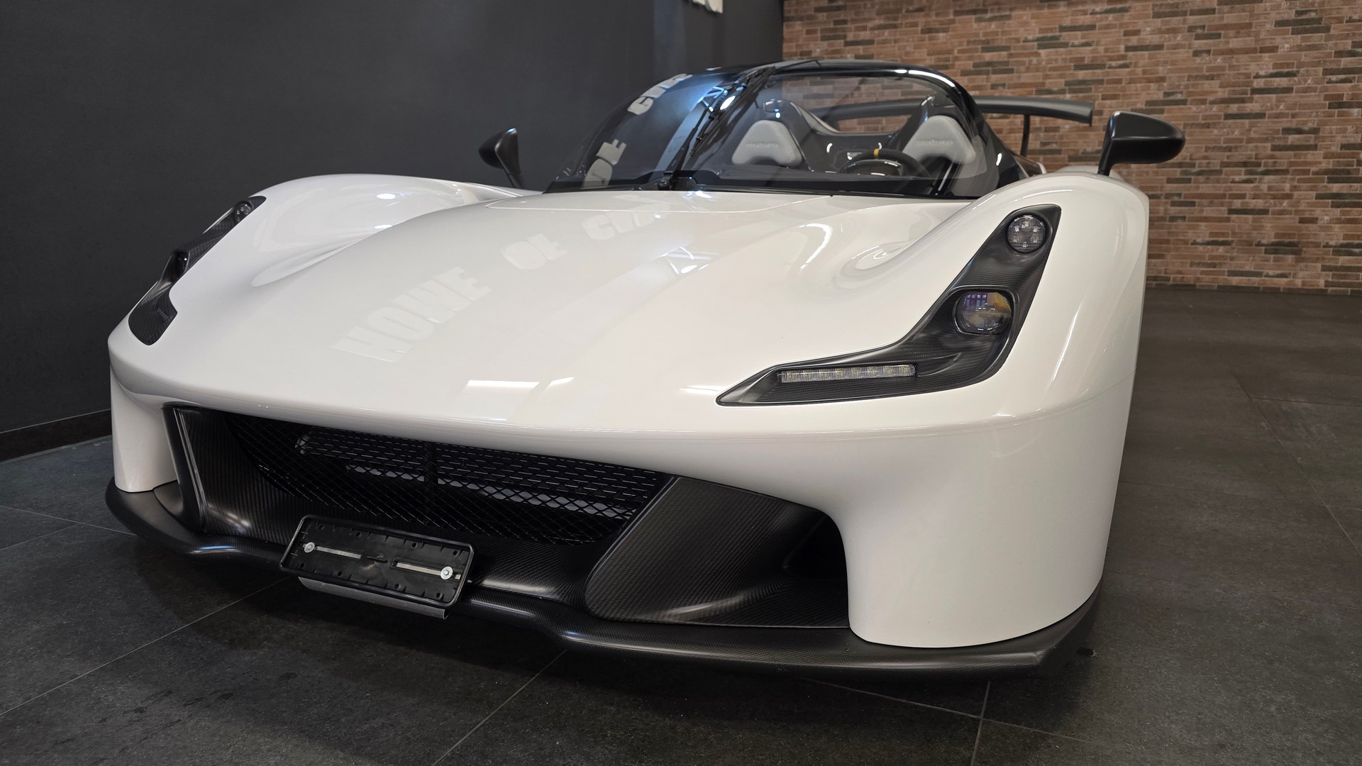 DALLARA Stradale Signature Edition Nr. 097-showroom-element-1
