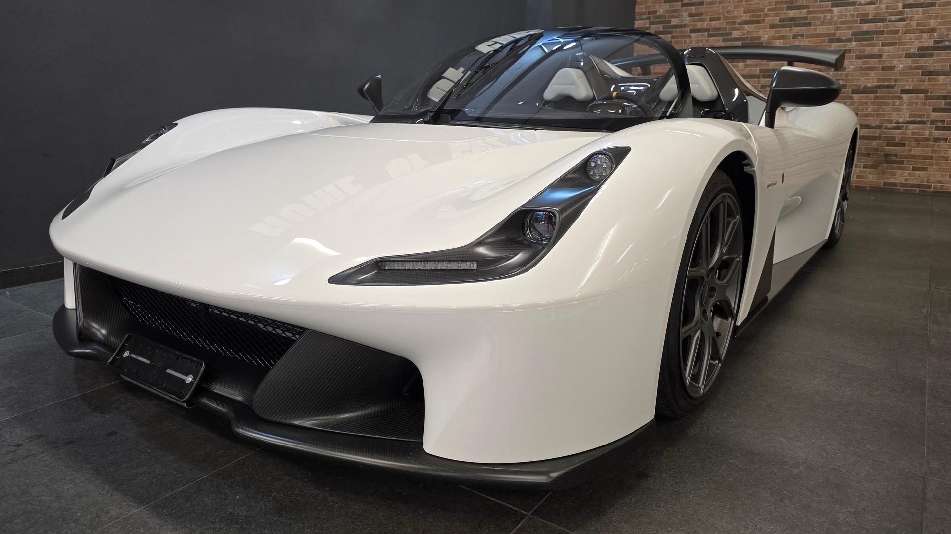 DALLARA Stradale Signature Edition Nr. 097-showroom-element-2