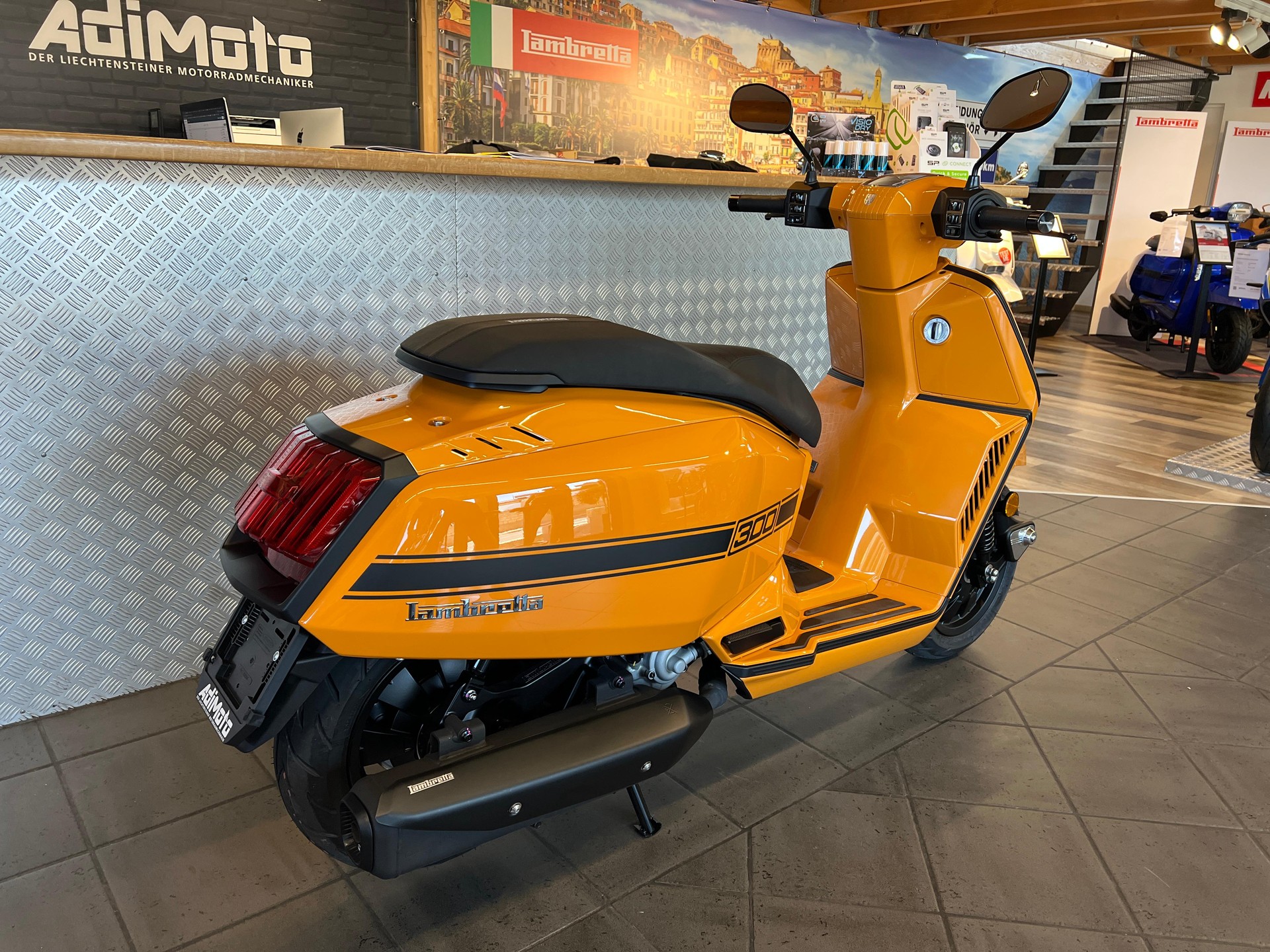 LAMBRETTA X 300 SR-image-1