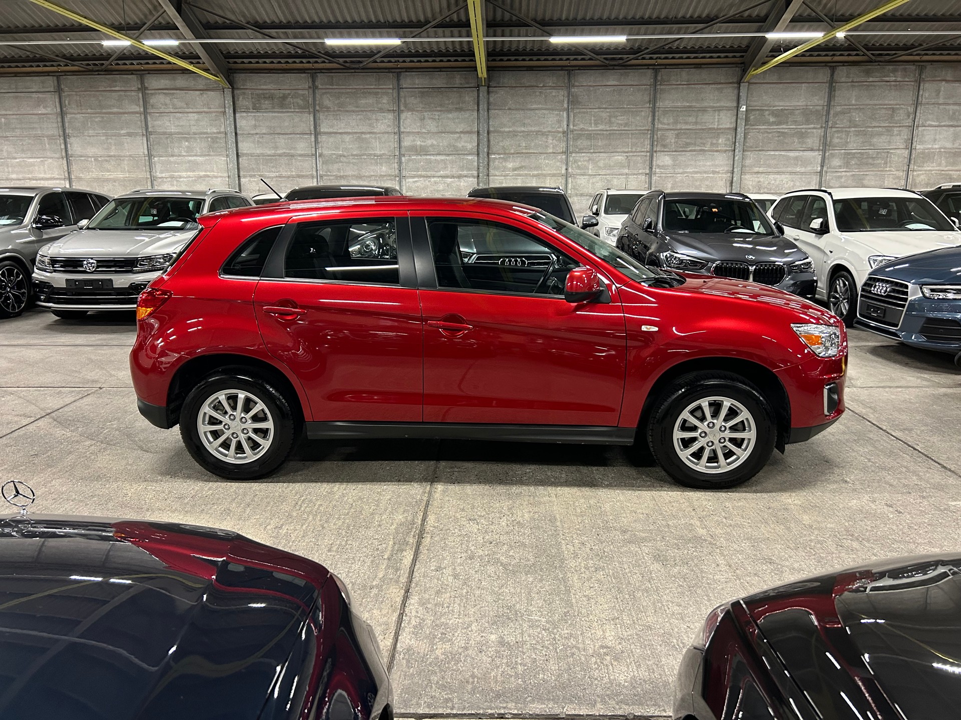 MITSUBISHI ASX 2.2 DID Invite 4WD Automatic-showroom-element-2