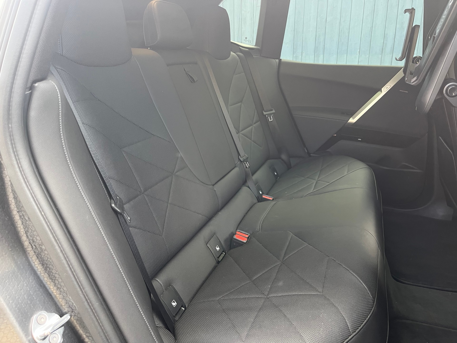 BMW iX xDrive50-image-15