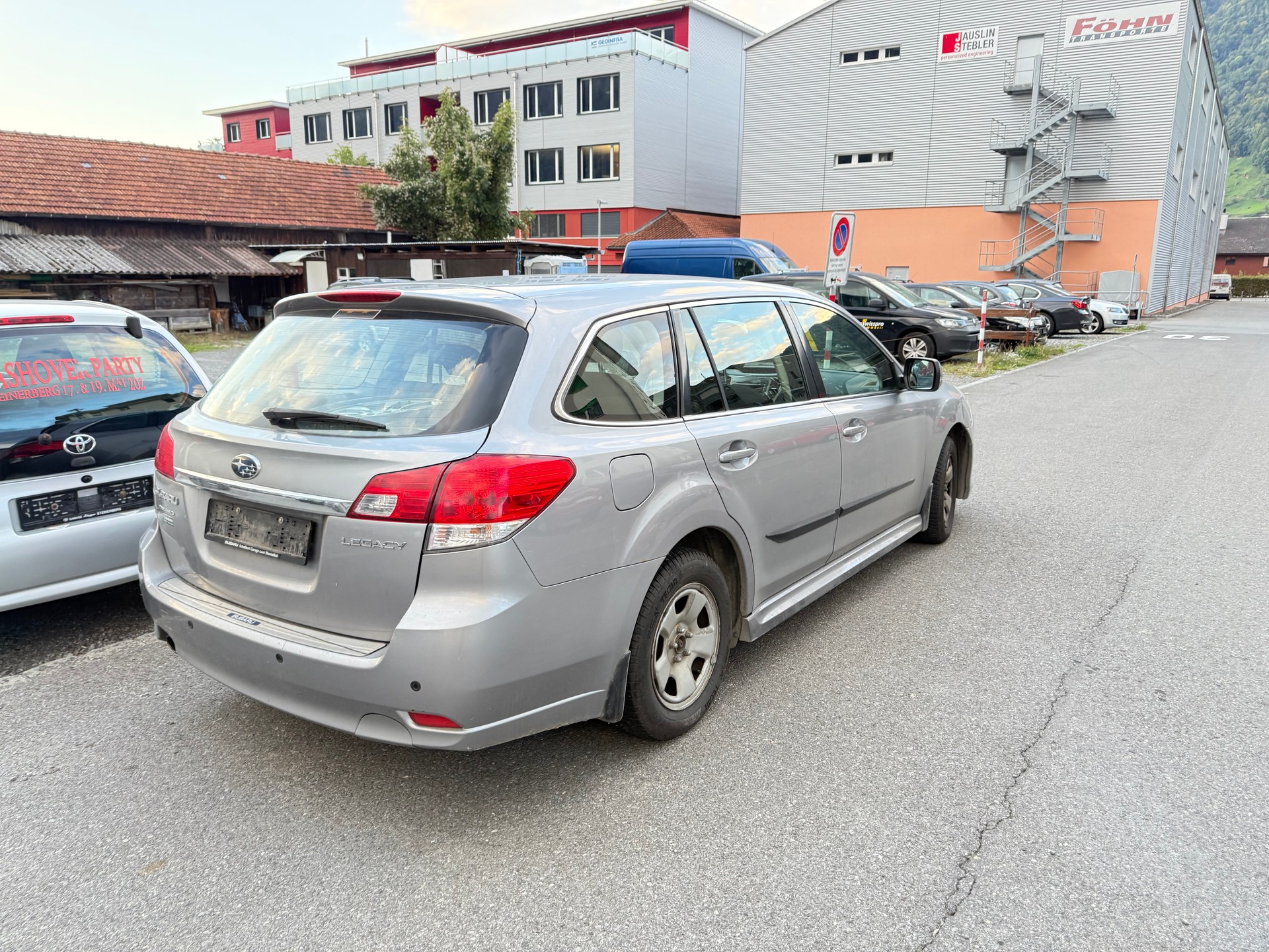 SUBARU Legacy 2.0i Swiss Special AWD-showroom-element-2