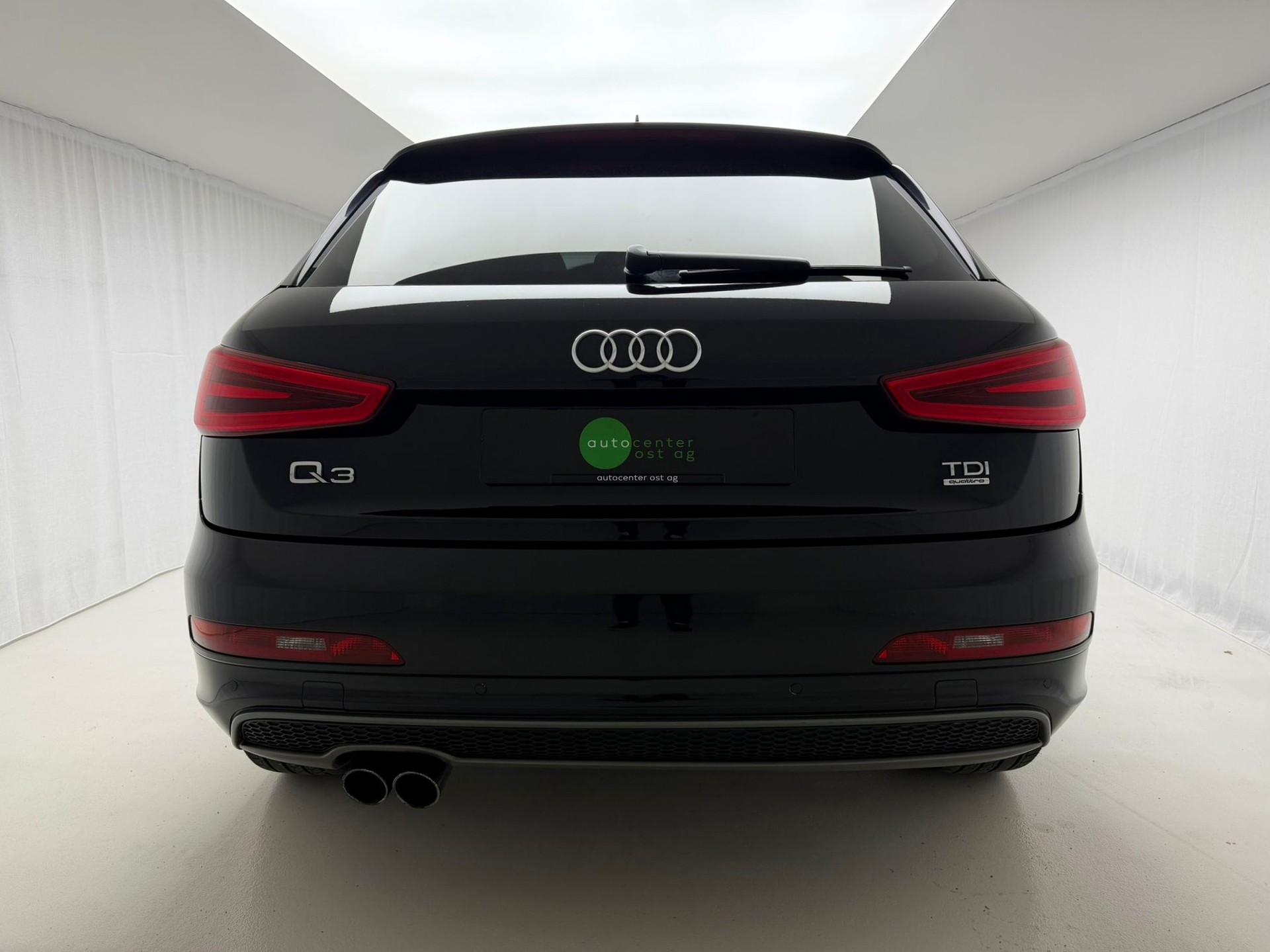 AUDI Q3 2.0 TDI quattro S-tronic-image-7